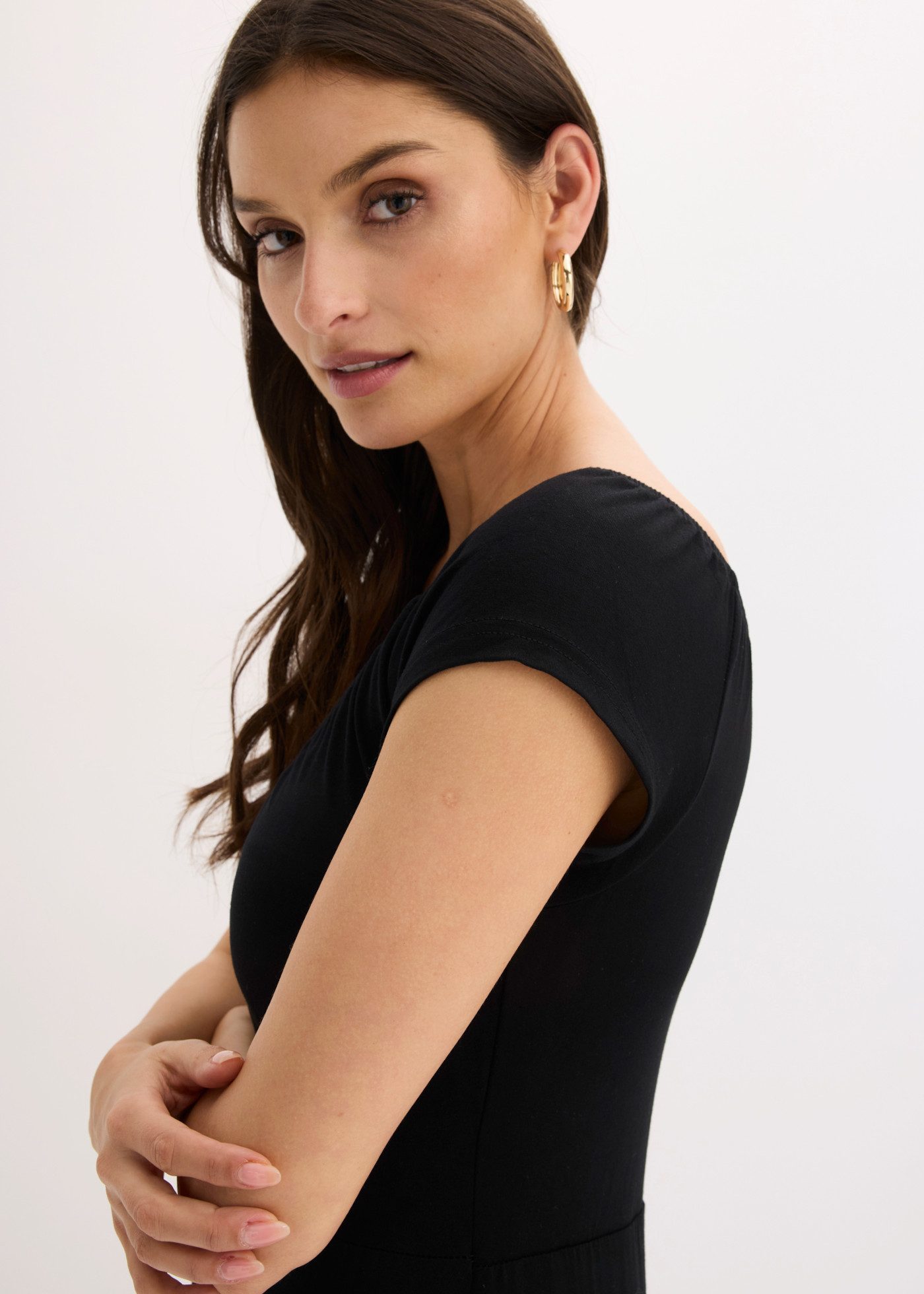 bonprix Maxikleid für modernen Look, aus Viskose und Elasthan, lockere Passform – Bild 4 von 5