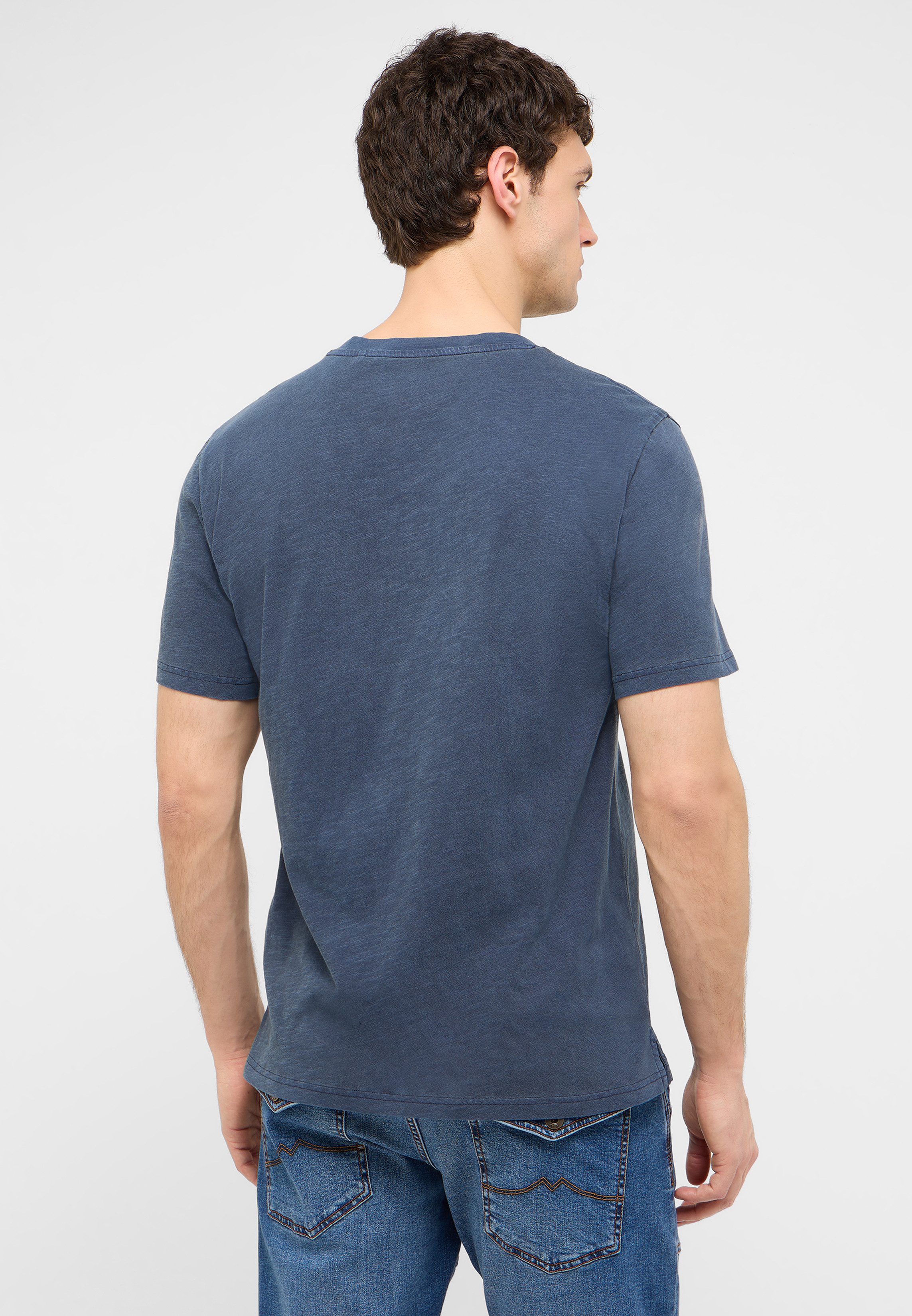 MUSTANG Henleyshirt Acton Henley Sommershirt mit kurzer Knopfleiste
