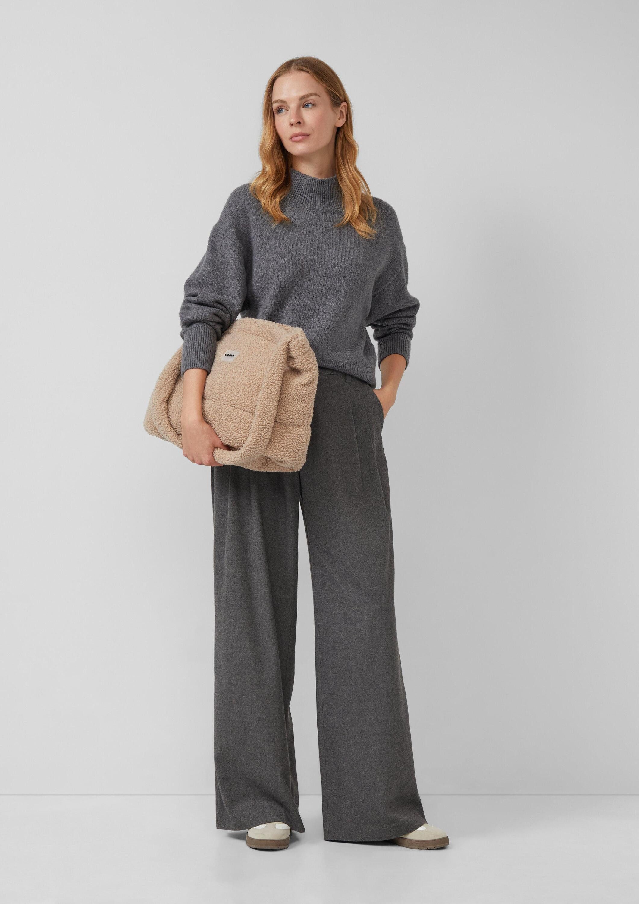 s.Oliver Schultertasche Tasche, Kuschelige Teddy-Hobo-Bag mit Magnetverschluss