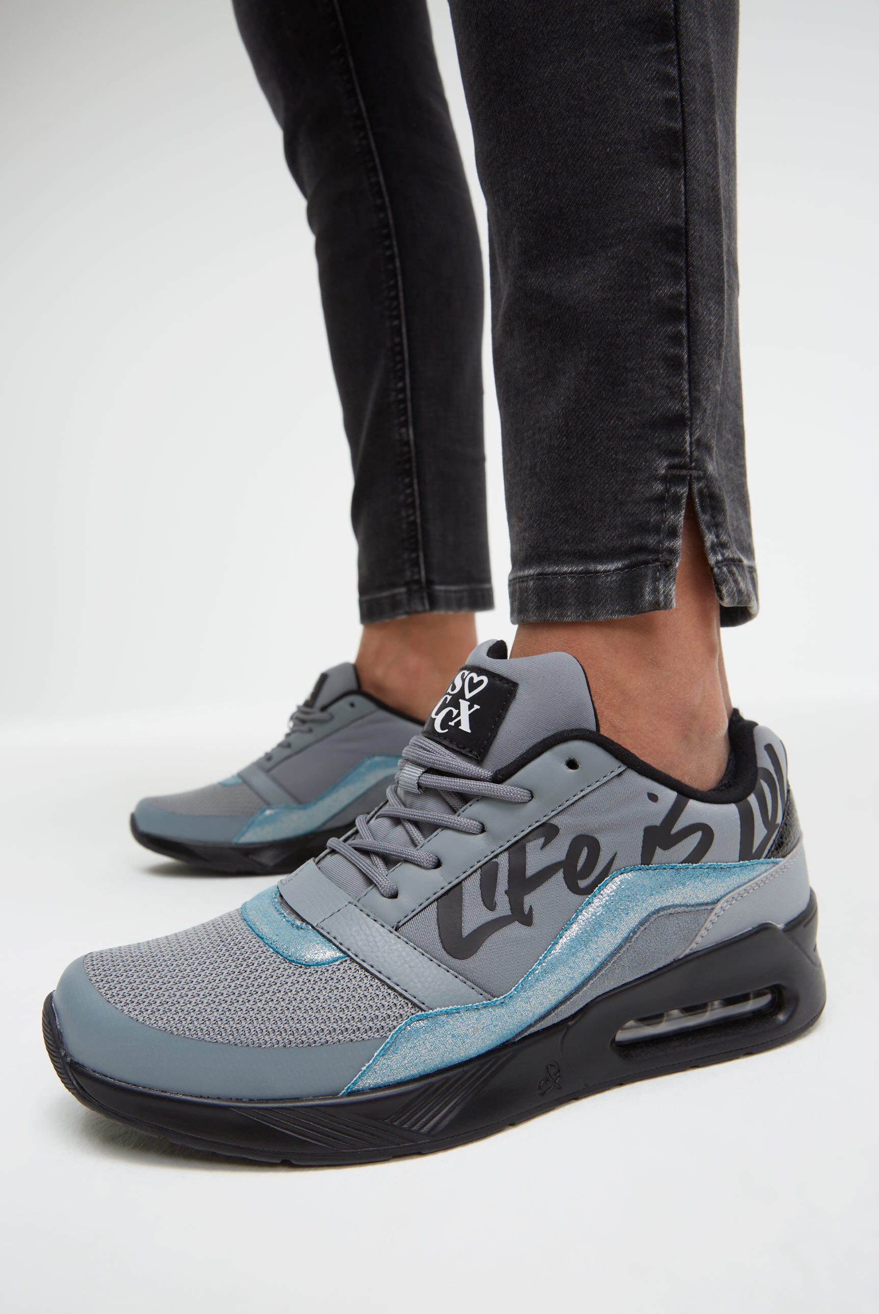 SOCCX Sneaker mit Wechselfußbett