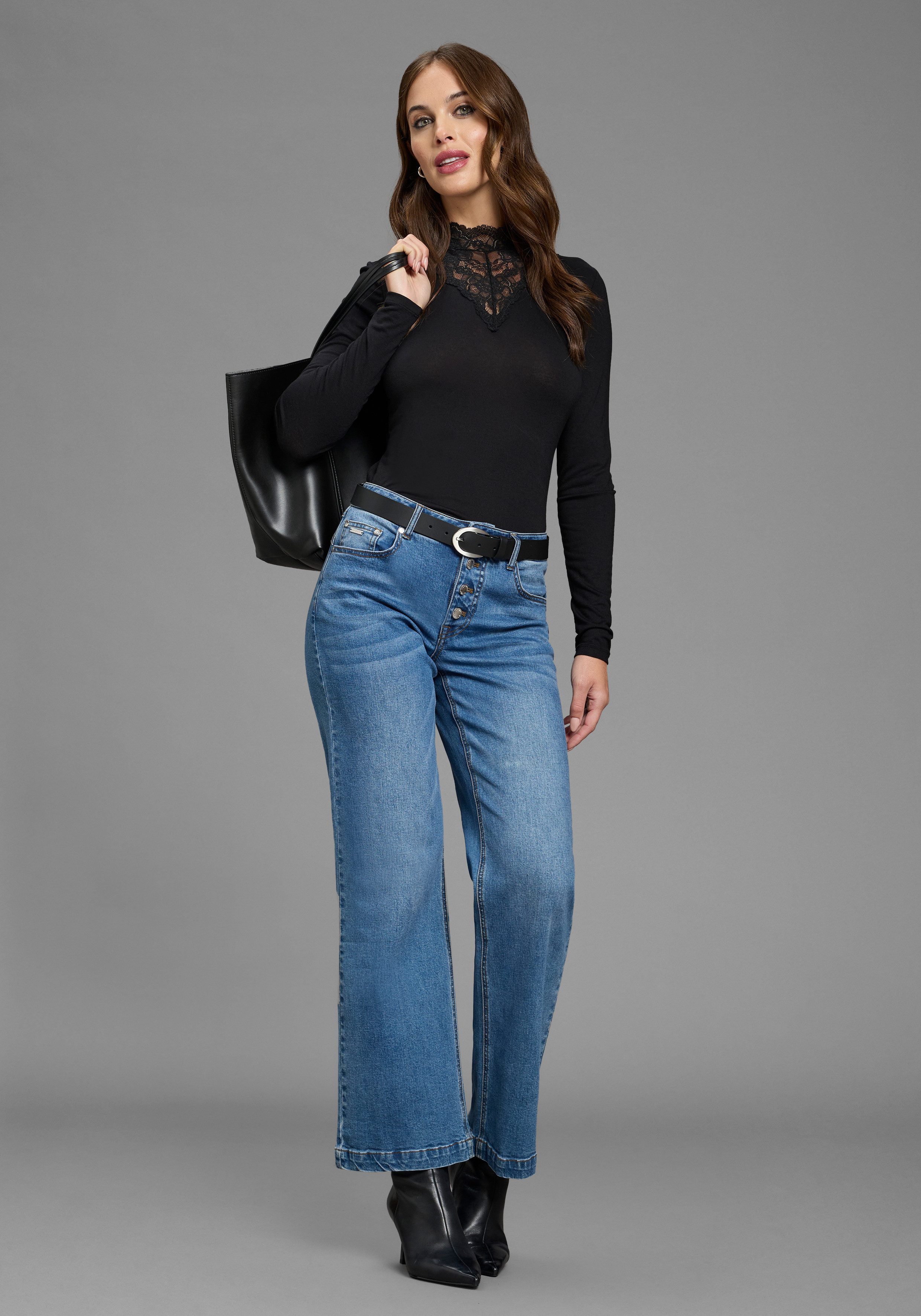Zum Outfit 9