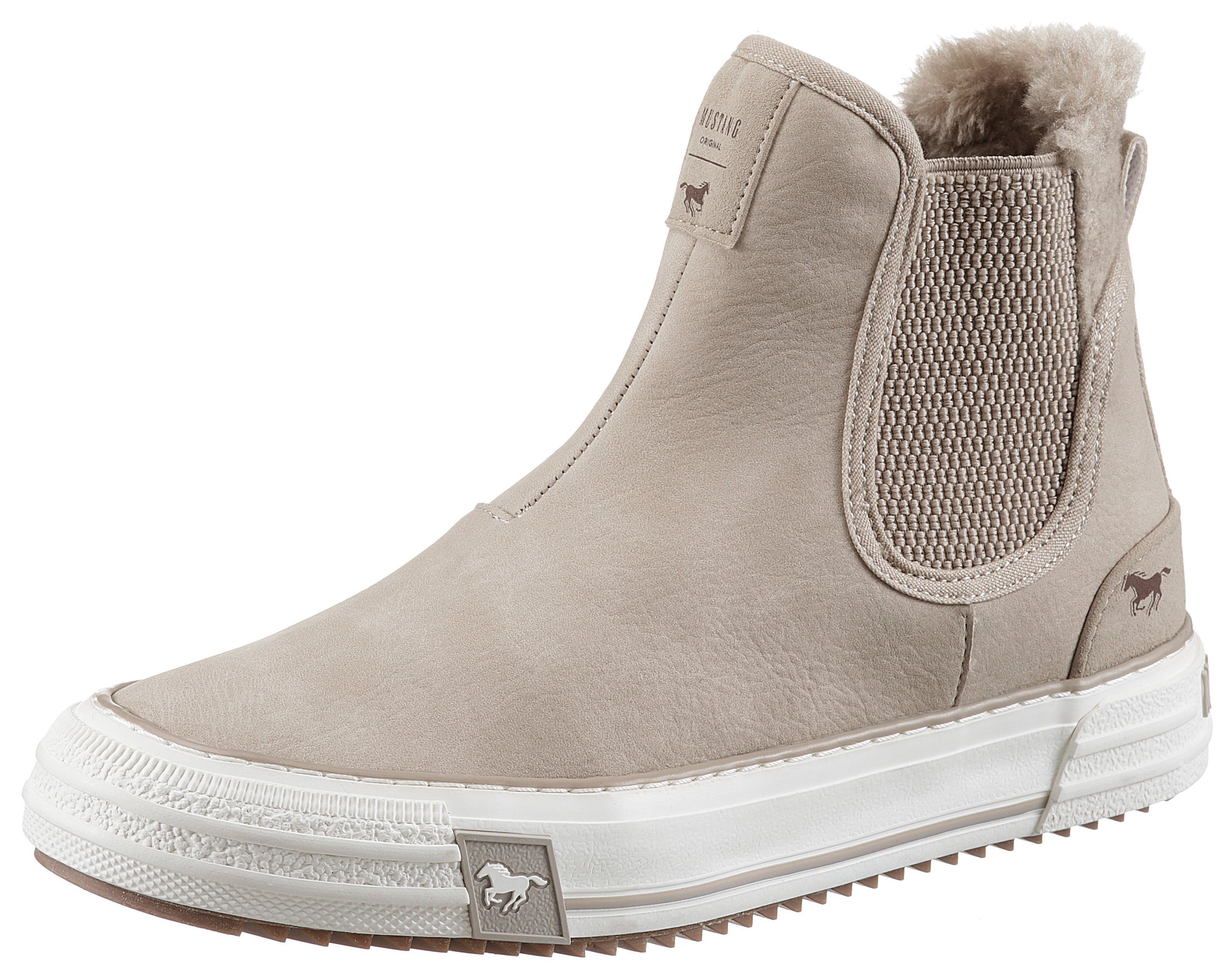 Mustang Shoes Chelseaboots mit beidseitigen Stretcheinsätzen beige | Chelsea-Boots