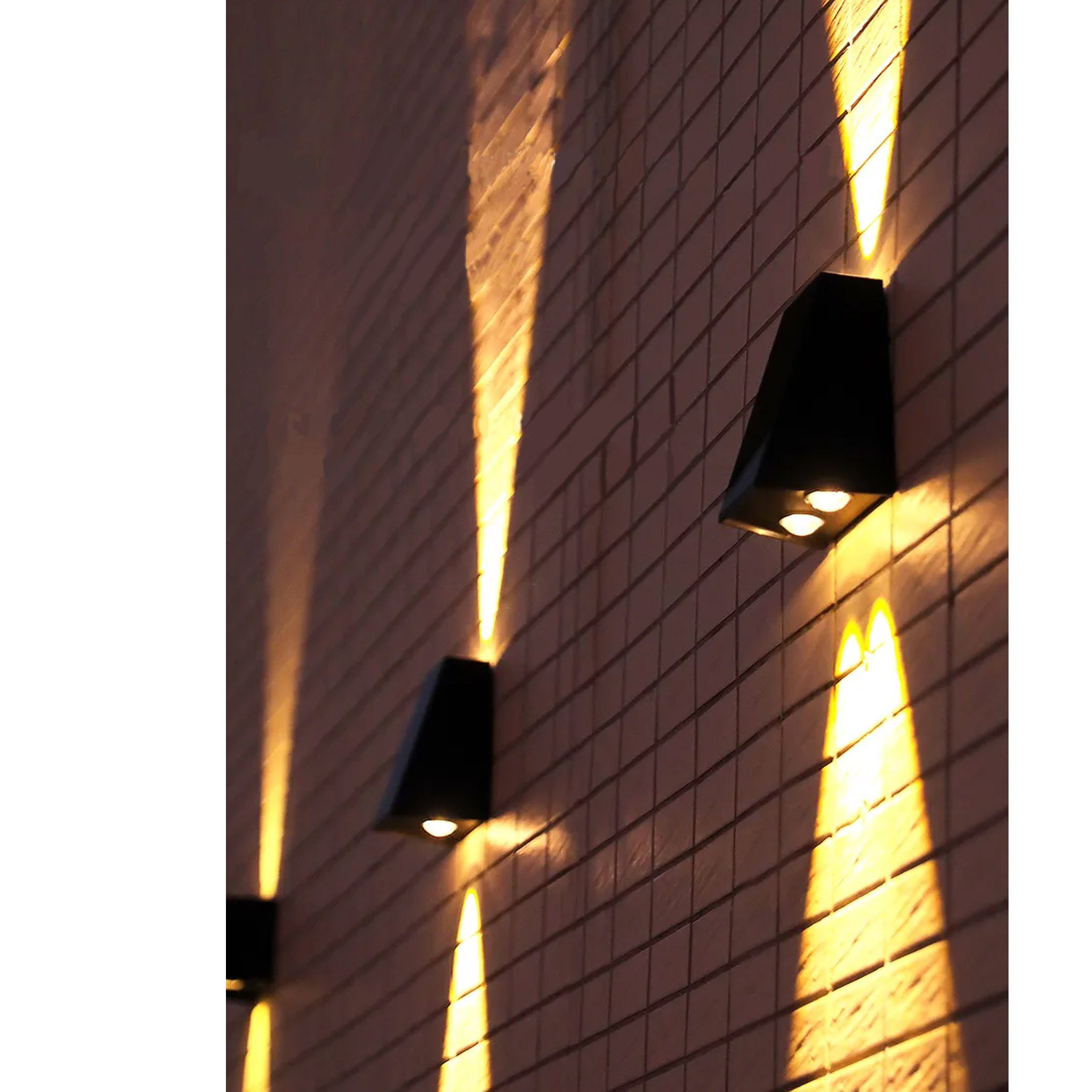 Arnusa LED Außen-Wandleuchte Solarlampe Außenwandlampe hell Außenleuchte  kabellos, Tageslichtsensor, LED fest integriert, Warmweiß