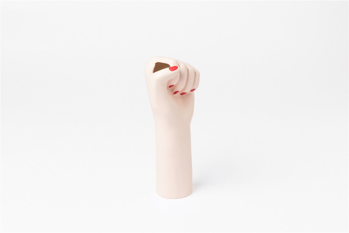 DOIY Dekovase Girl Power Small Weiß Vase (Hand, Faust, 1 St., Keramik), bestens geeignet für einzelne langstielige Blumen