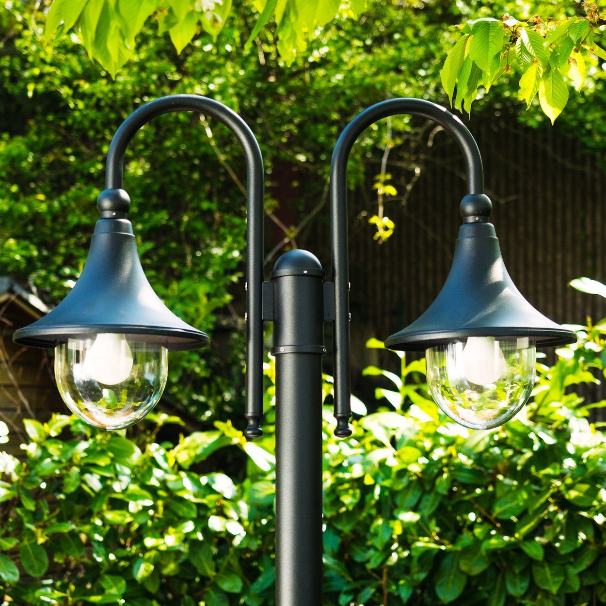 hofstein Außen-Stehlampe »Paraolo« Außenleuchte Kandelaber in antikem Look, ohne Leuchtmittel, Metall Schwarz,Wegeleuchte 225cm,Retro/Vintage,Gartenlampe,E27,IP44 | Standleuchten