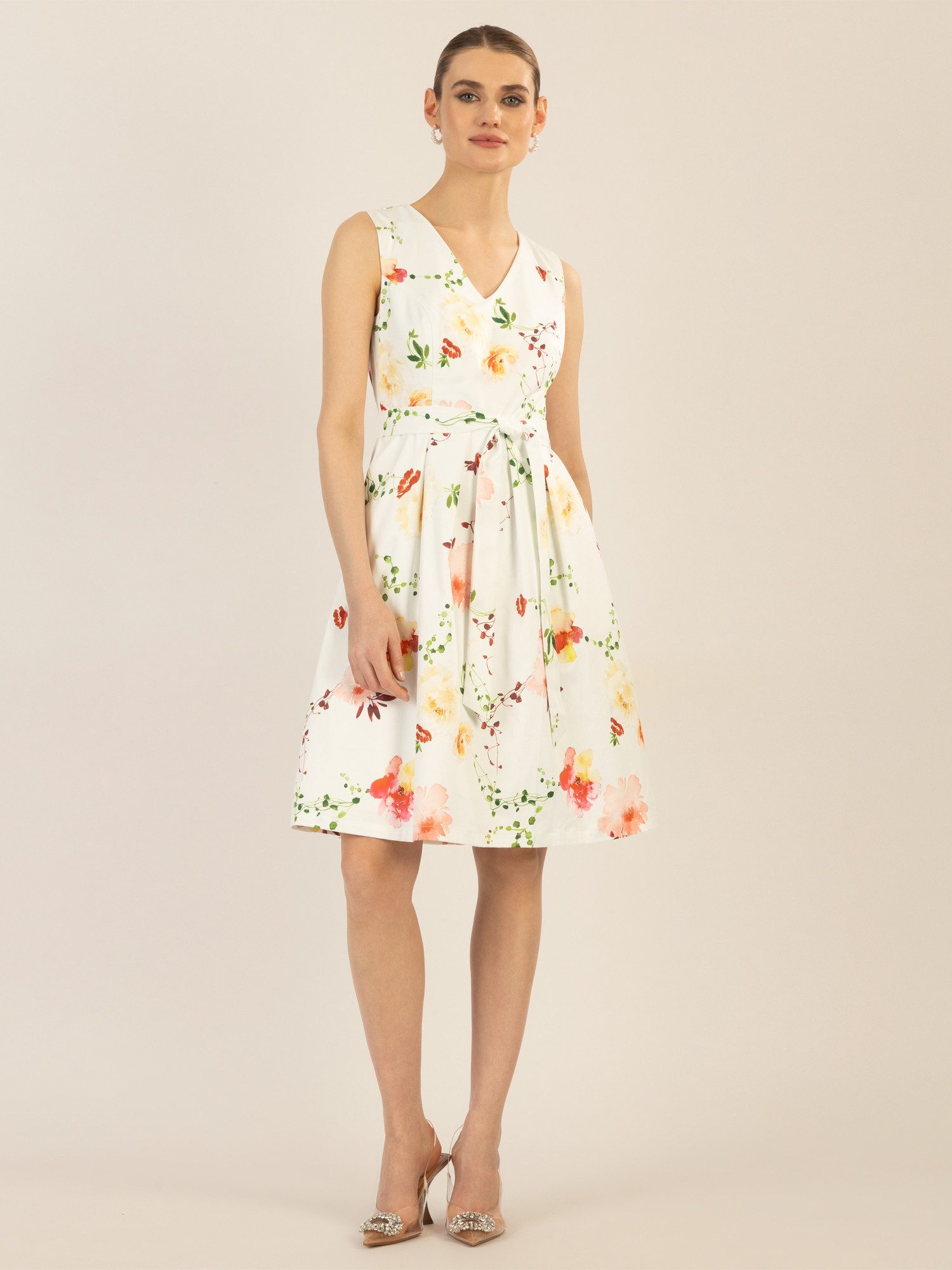 Apart Cocktailkleid aus matt glänzendem Satin mit allover Flower- Print günstig online kaufen