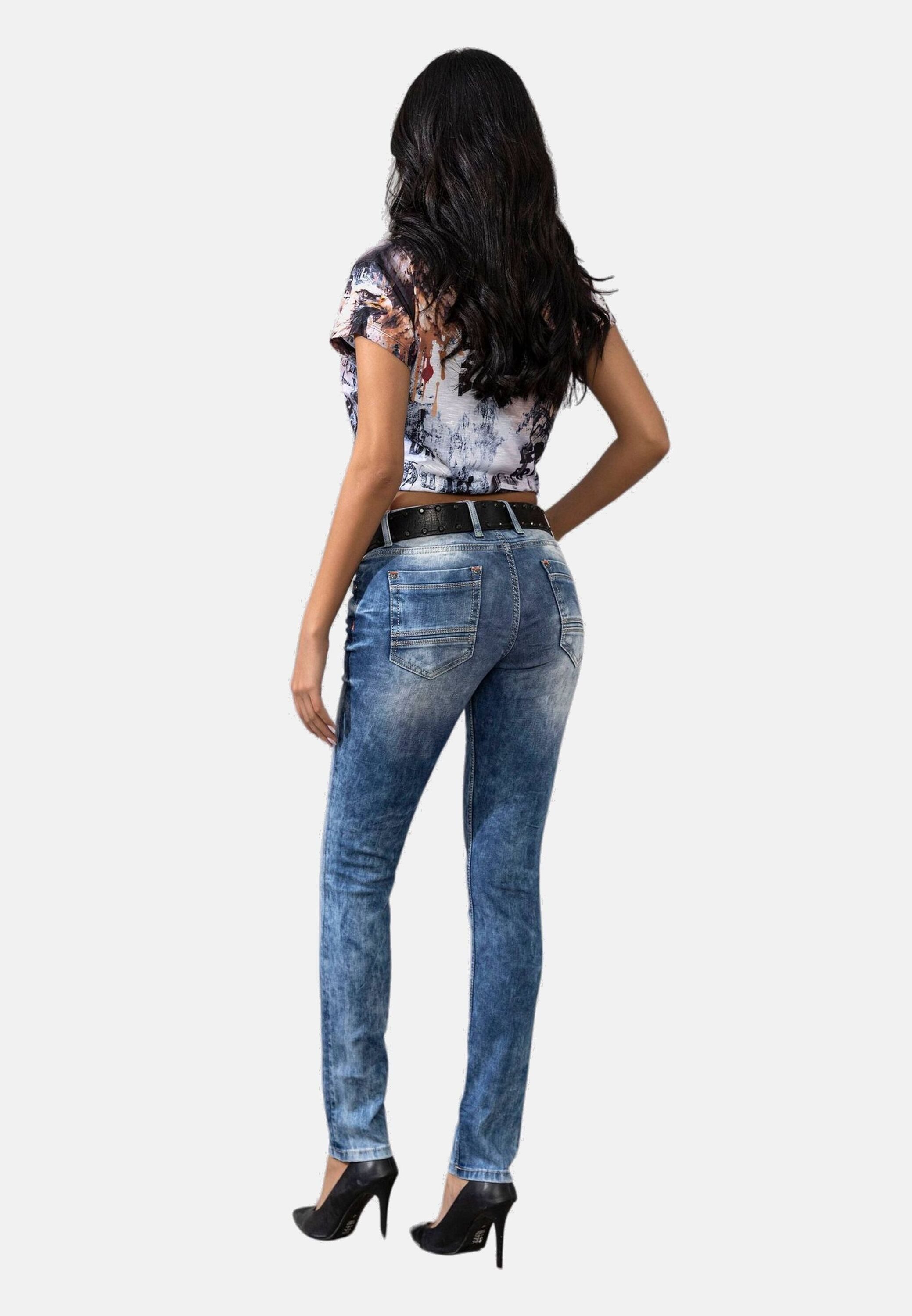 Cipo & Baxx Slim-fit-Jeans Jeans im Used-Look, WD443