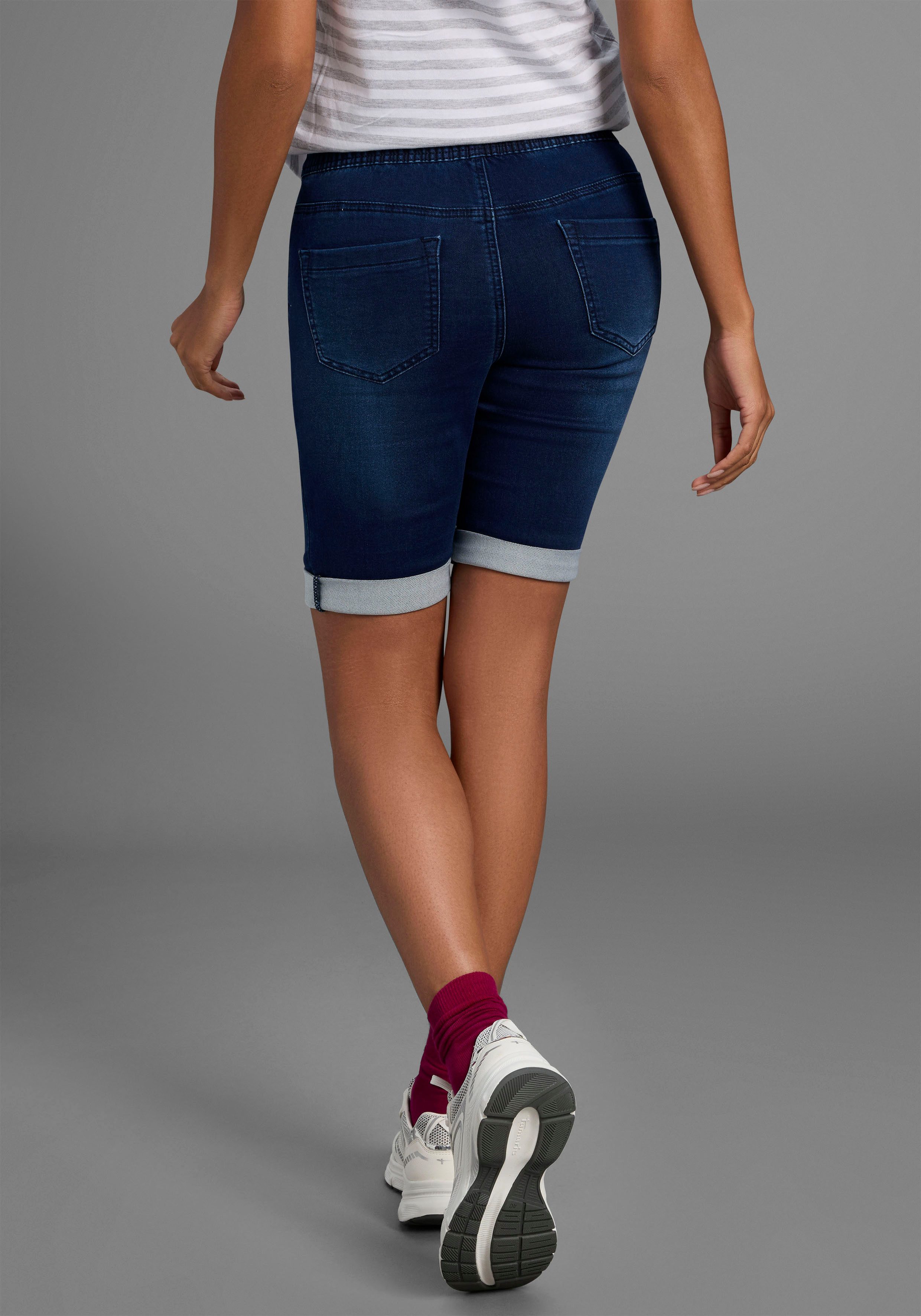 Arizona Jogg-Jeansbermudas hohe Leibhöhe, krempelbare Beinabschlüsse, günstig online kaufen