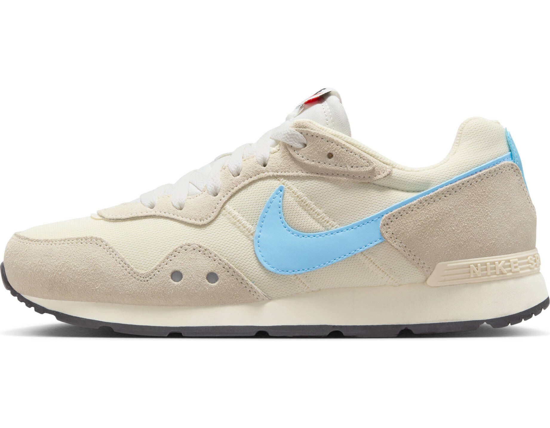 otto nike internationalist