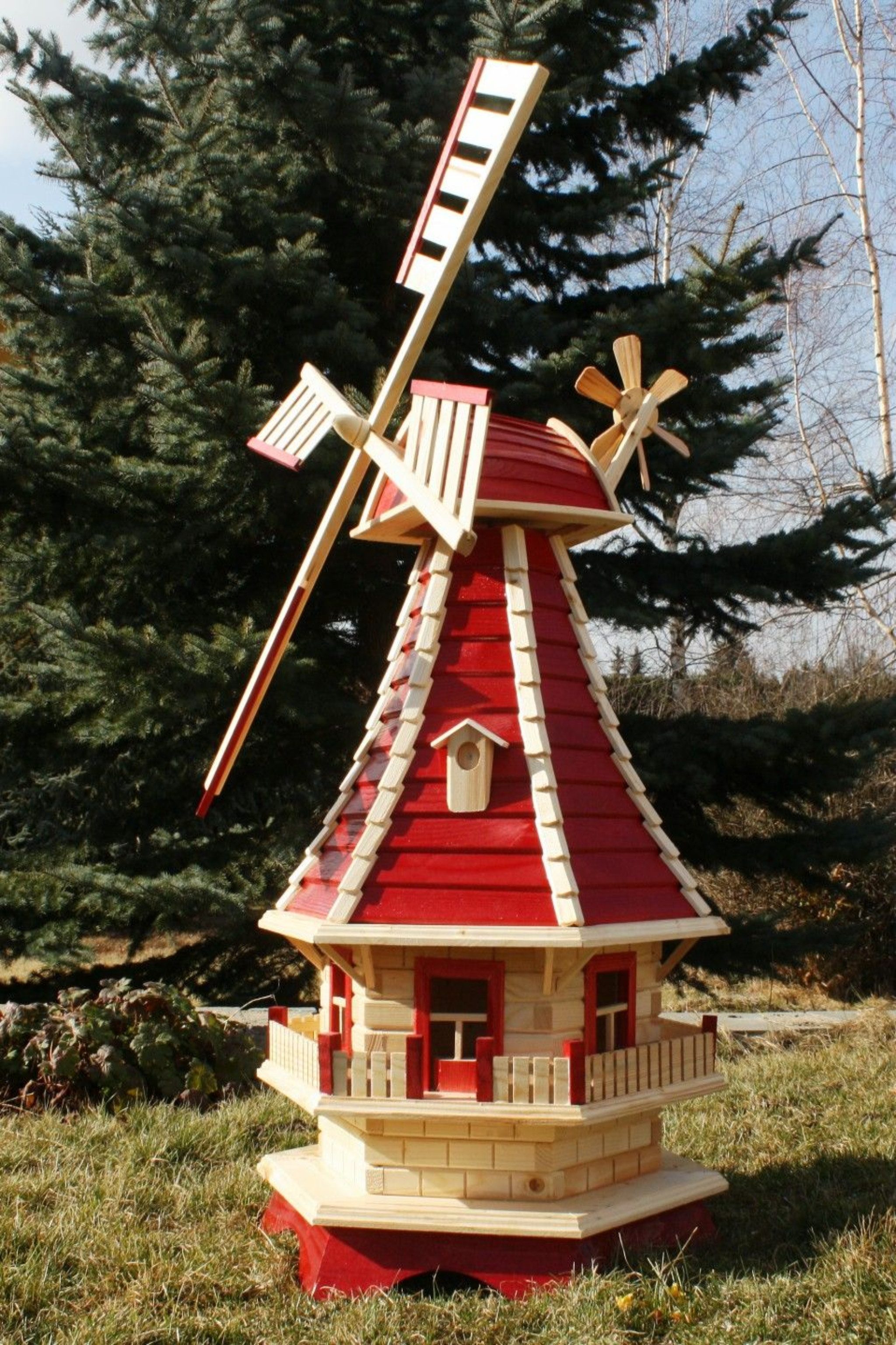 Holzdekoladen Deko-Windrad 6-eckige Gartenwindmühle Holz 130 cm – mit Gauben & Solarlicht