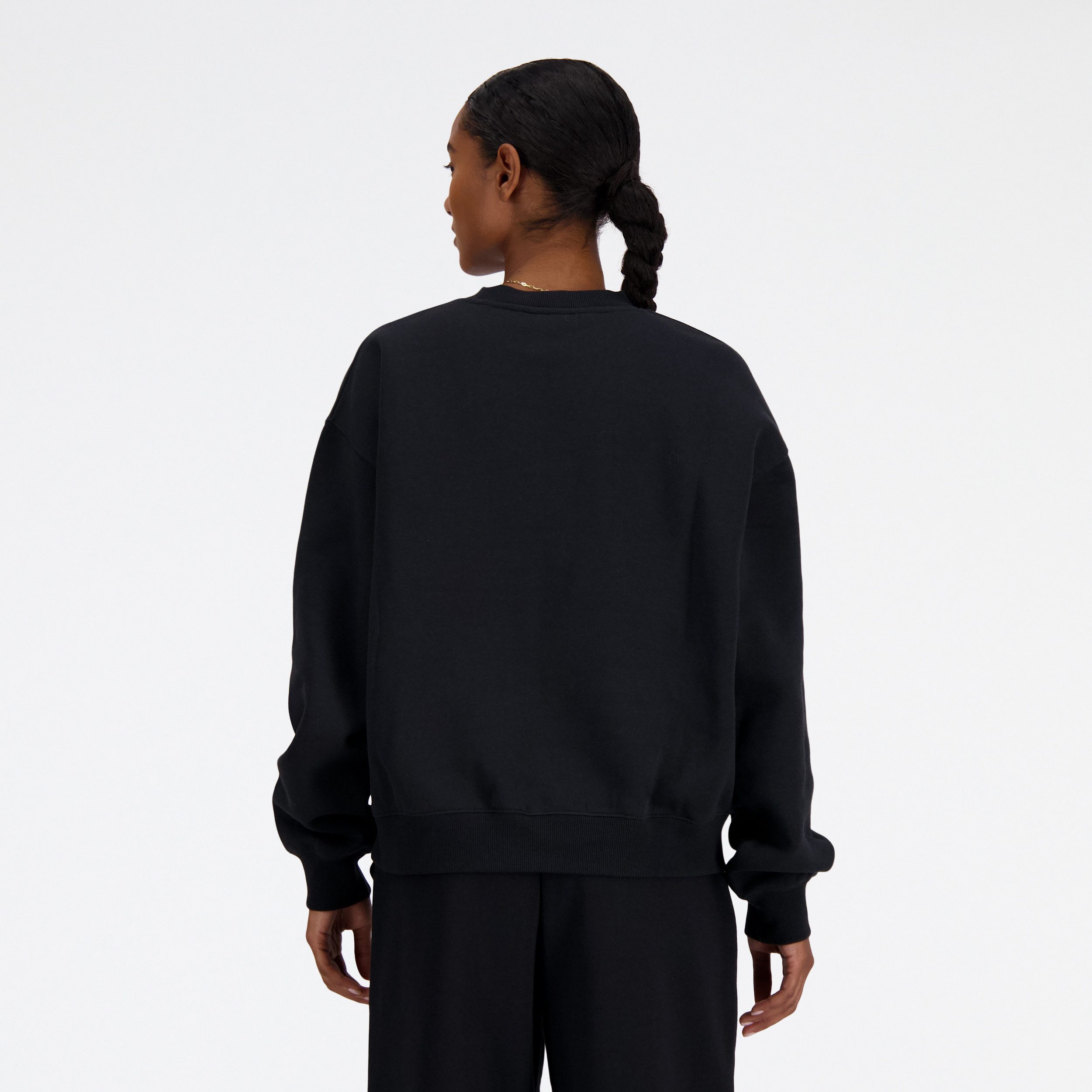 New Balance Sweatshirt SPORT ESSENTIALS FLEECE CREW mit Rundhalsausschnitt, weiches Fleece, aus Baumwolle und Polyester