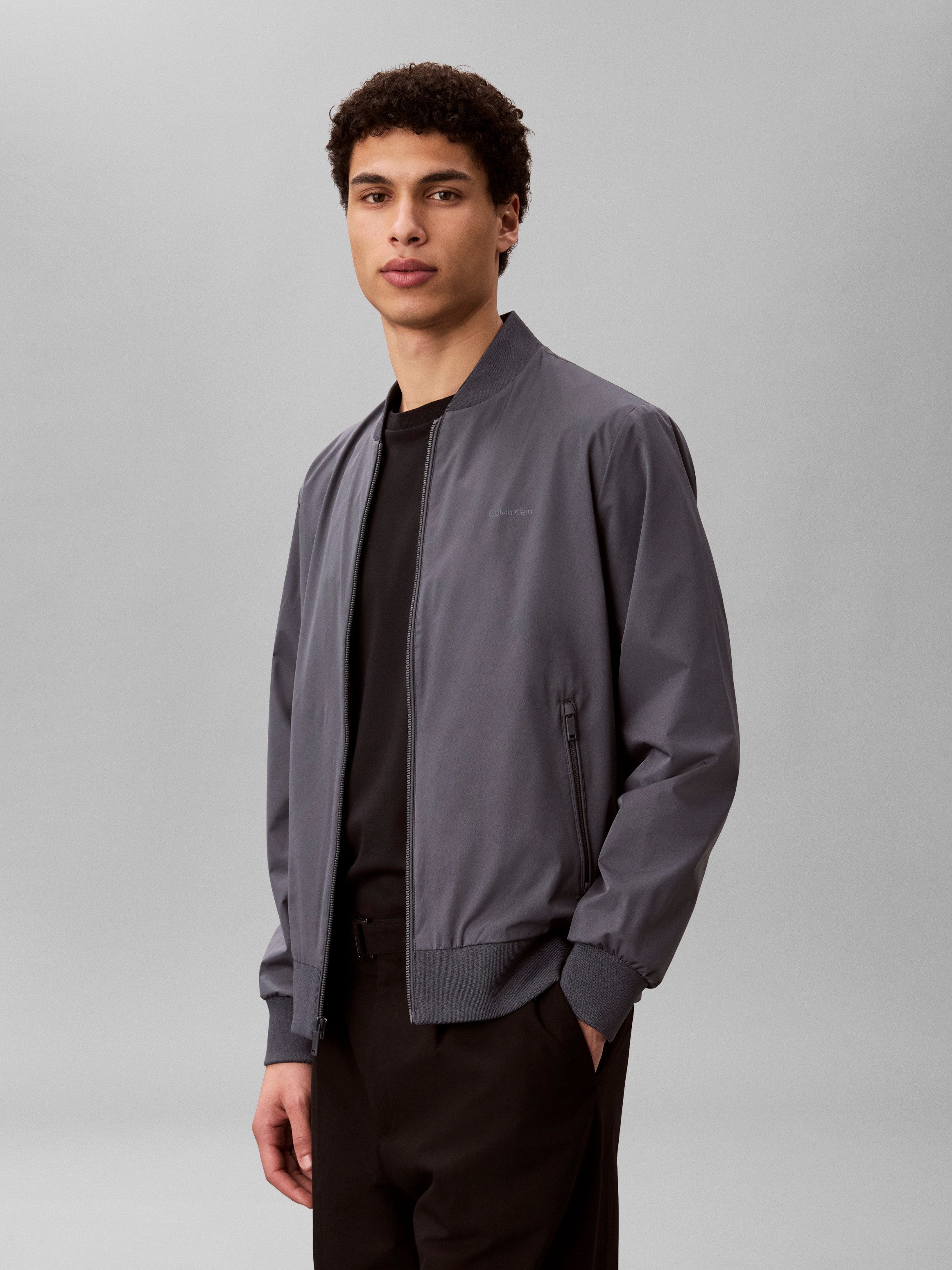 Calvin Klein Bomberjacke Regular fit, mit Rundhalsausschnitt