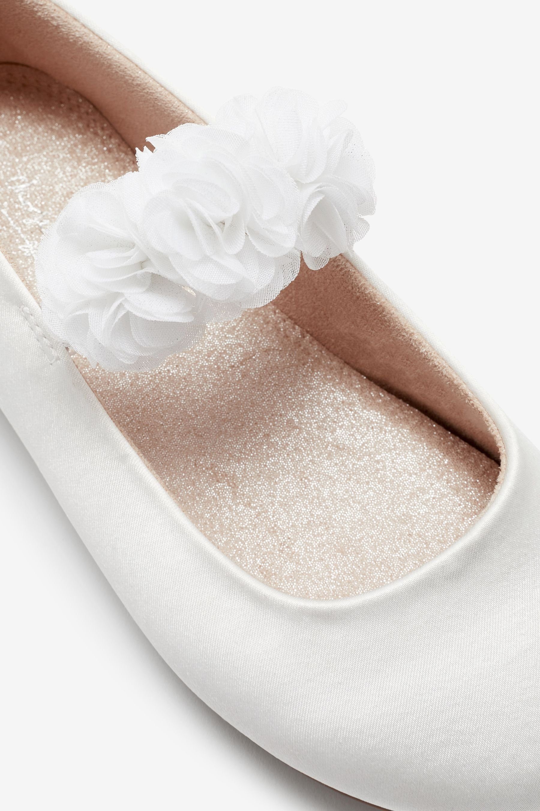 schmutzabweisend (1-tlg) Festliche Schuhe, White (G) Ballerina - Weite Next