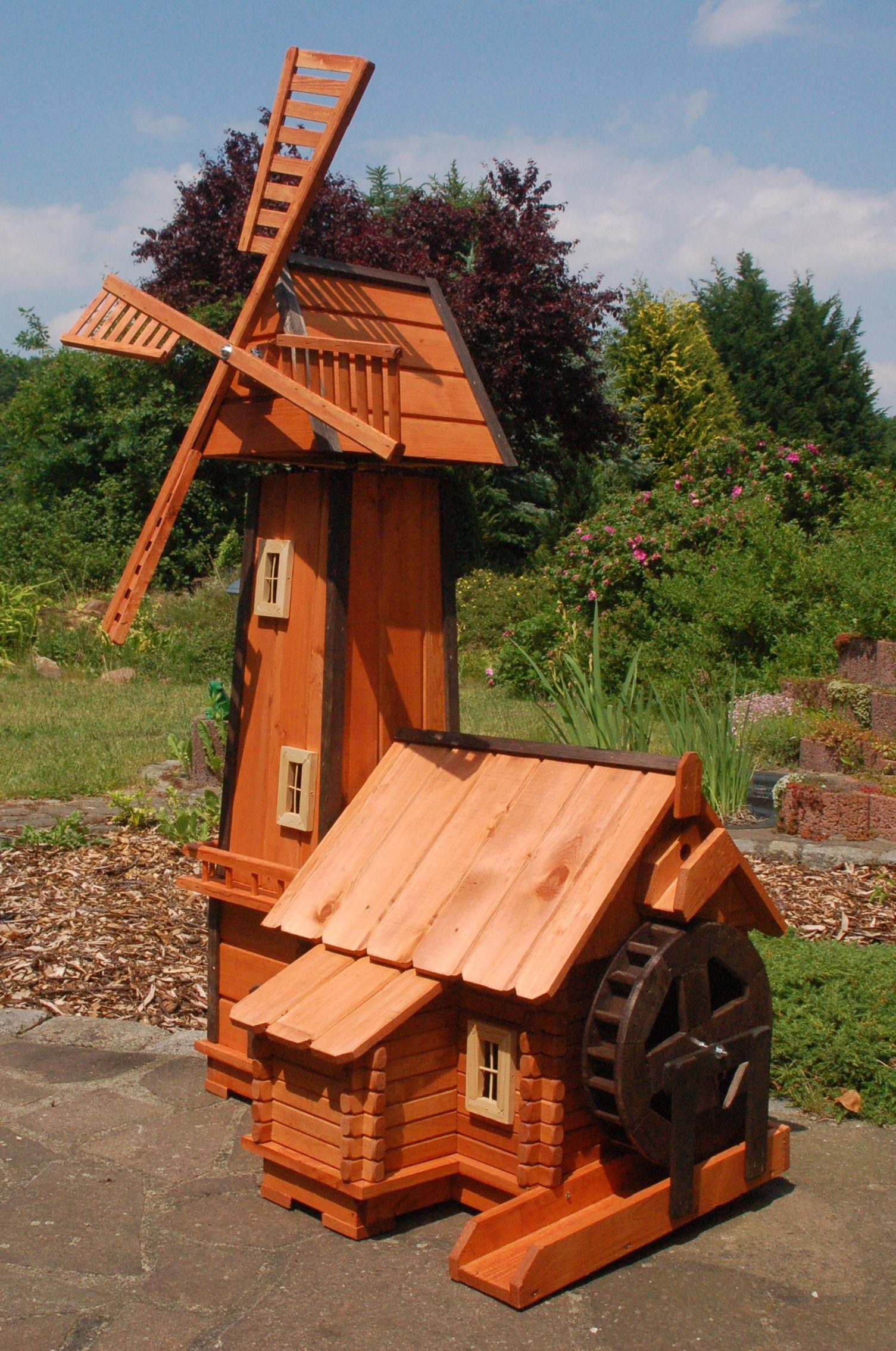 DSH DEKO SHOP HANNUSCH Gartenfigur Windmühle mit integrierter Wassermühle, kombinierte Wind- und Wassermühle