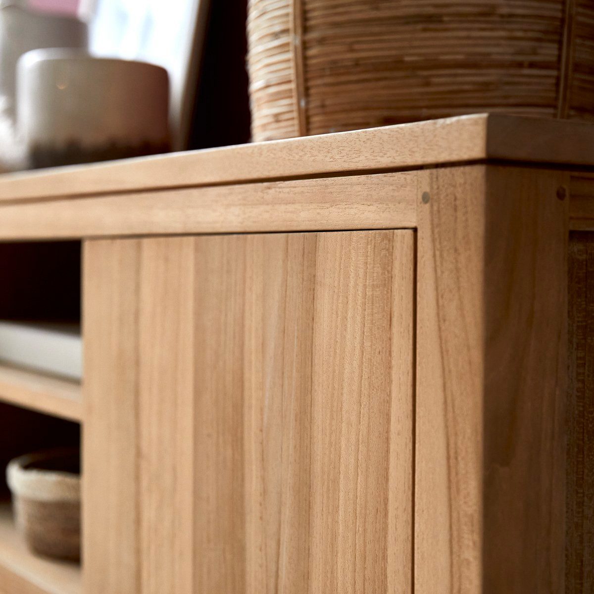 Tikamoon TV-Schrank TV Schrank aus massivem Teak Basil 140 cm