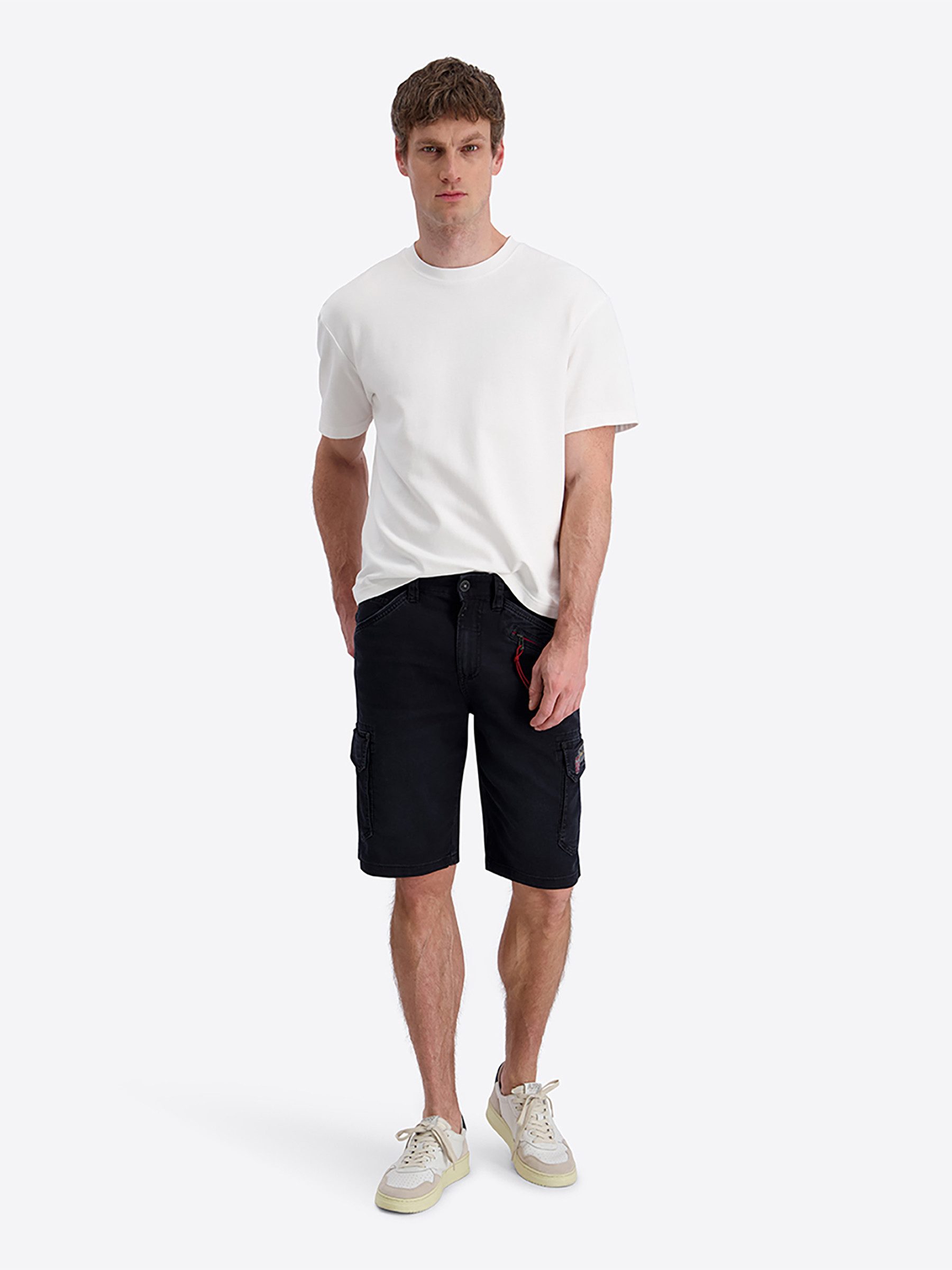 TIMEZONE Cargoshorts Moderner Casual Look Knielänge Reißverschluss Denim Stil für Herren (1-tlg) Baumwolle Normal Fit Einfarbig atmungsaktiv Reißverschluss