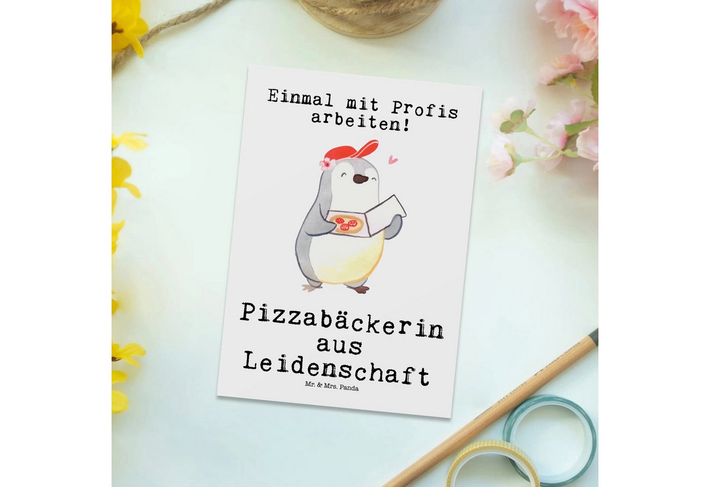 Thumbnail - Mr. & Mrs. Panda Postkarte Pizzabäckerin Leidenschaft - Weiß - Geschenk, Kollege, Pizzabringdien, Glänzende Vorderseite