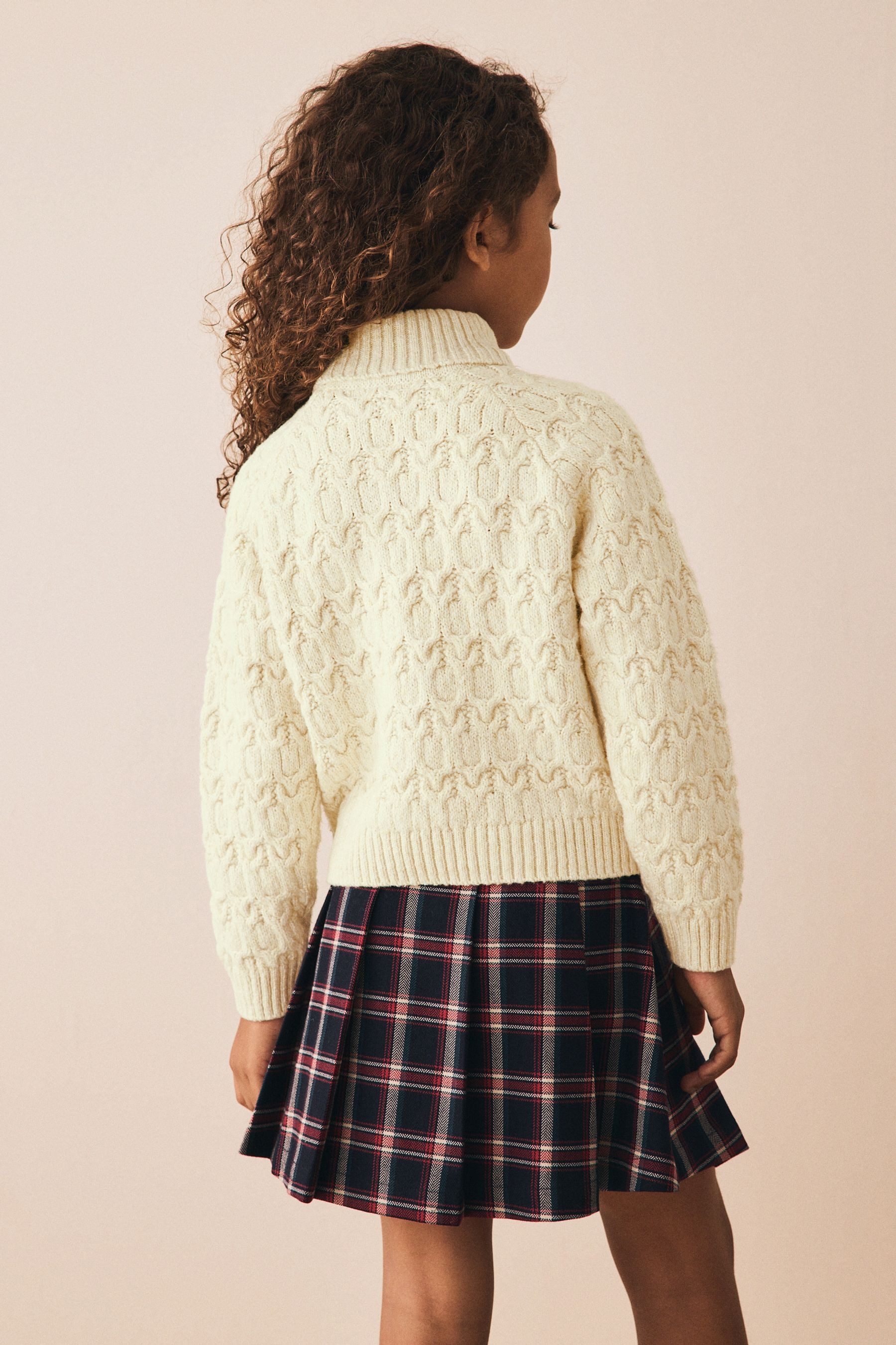Next Strickpullover Rollkragenpullover mit Zopfmuster (1-tlg)