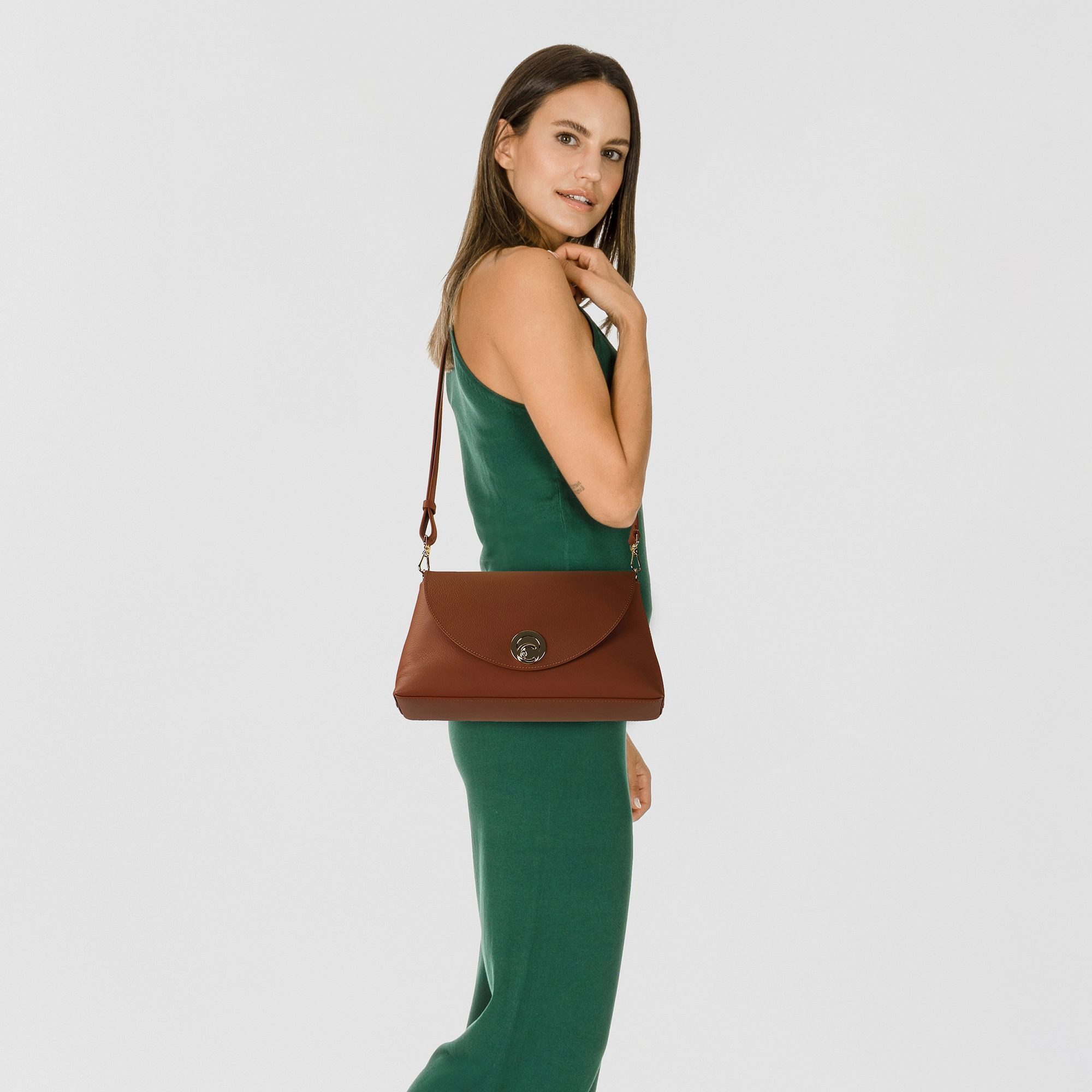 COCCINELLE Schultertasche Nikla, Leder