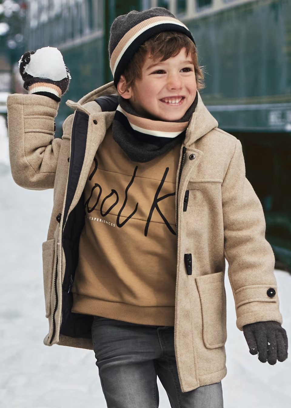 Mayoral Sweatshirt Sweatshirt mit Aufschrift "Cool Kids" für Jungen (444982)