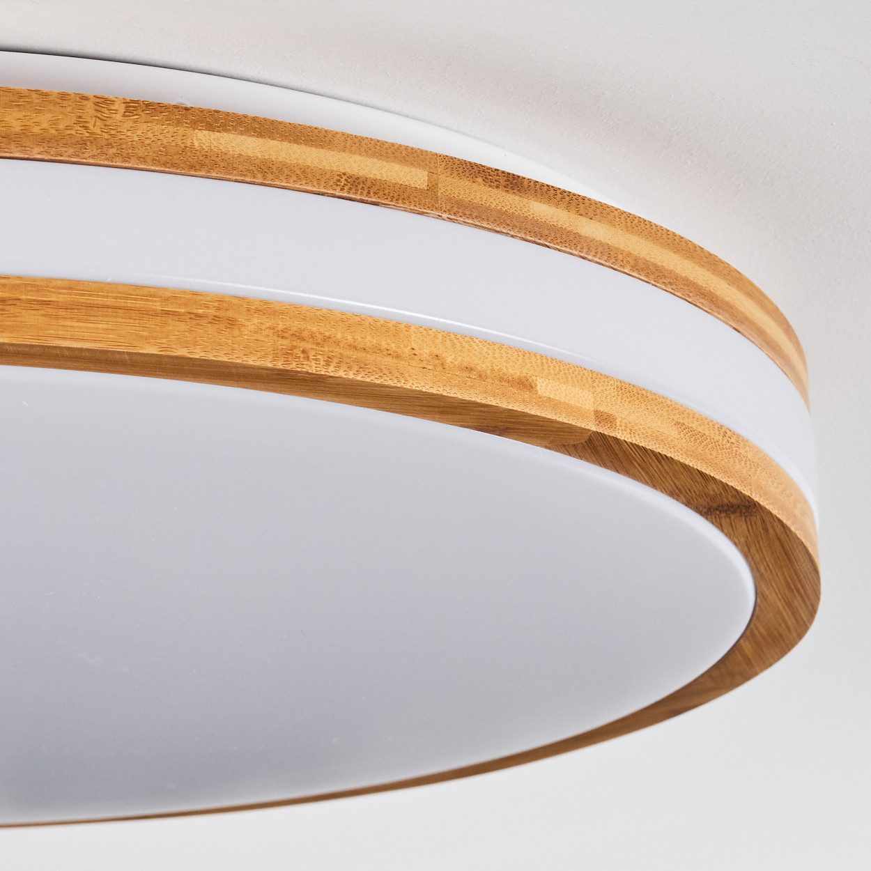 hofstein Deckenleuchte dimmbare Deckenlampe aus Metall/Bambus/Kunststoff in Weiß/Natur, LED wechselbar, 3000 - 6000 Kelvin, LED Leuchte(50cm), 4100 Lumen, 3000 -6000 Kelvin, inkl. Fernbedienung