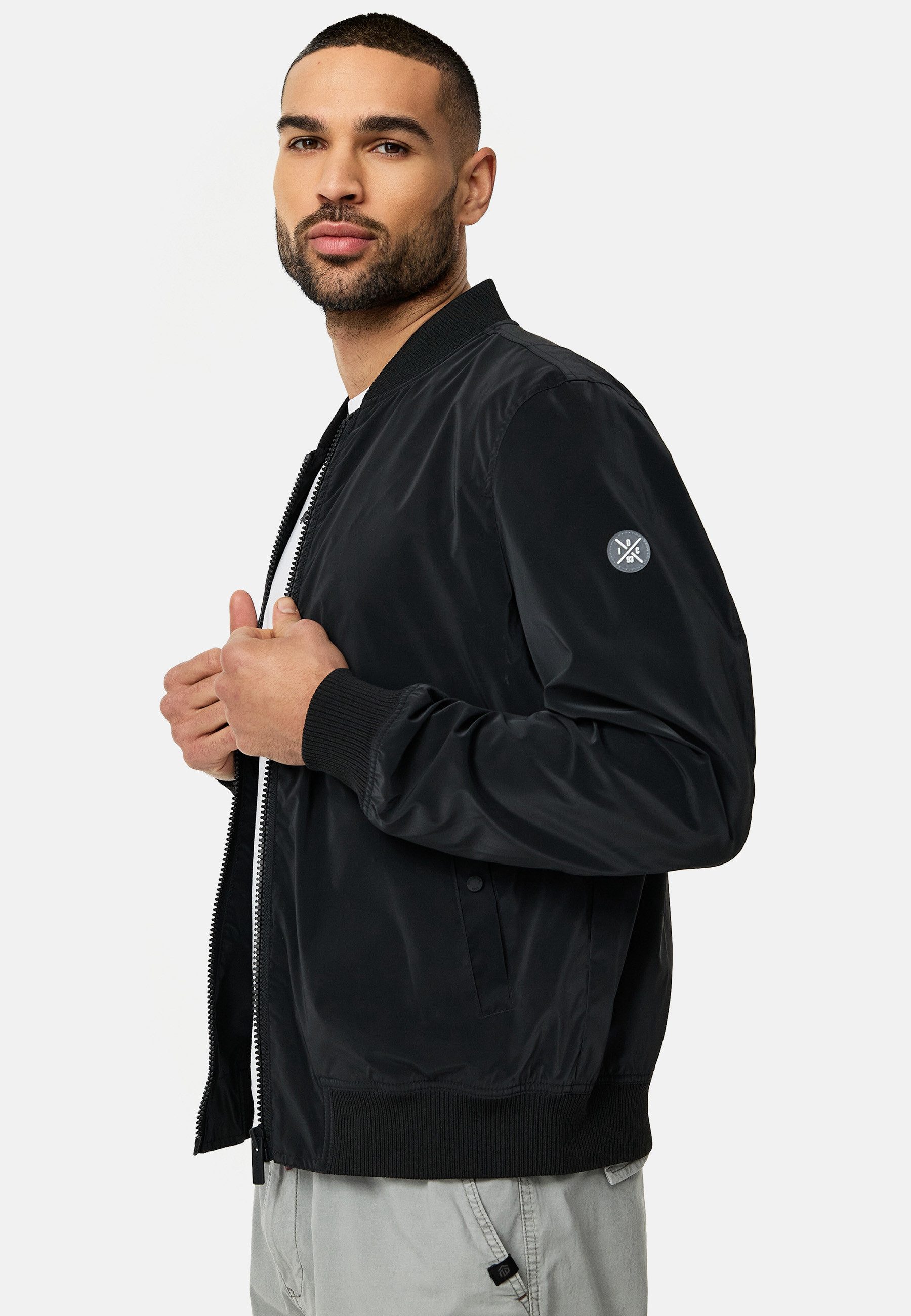 Indicode Sommerjacke Herren INIgnam Übergangsjacke Herrenjacke mit klassischer Bomberjacken-Silhouette