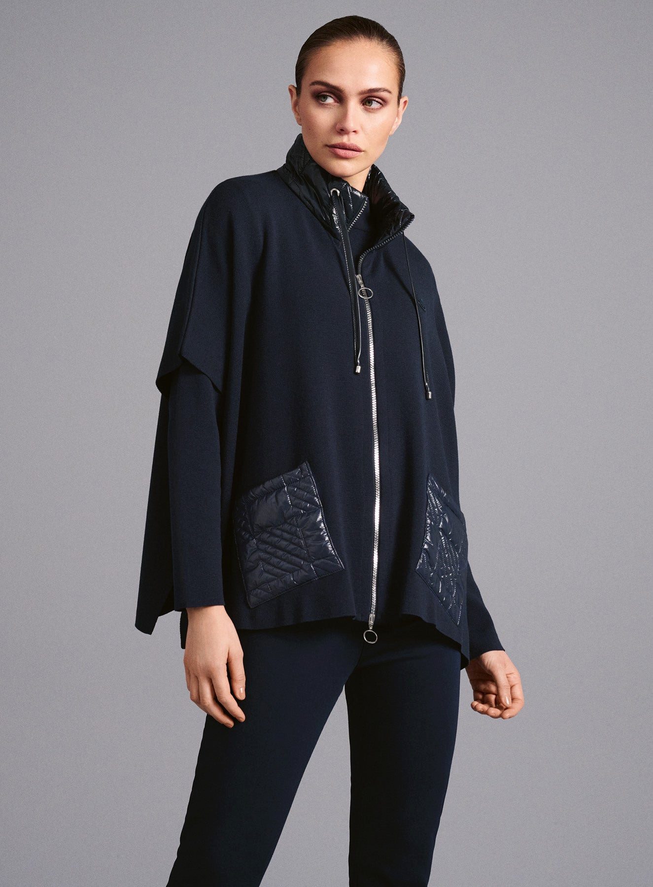 Faber Strickcape Sportives Strickcape mit Steppdetails mit Steppdetails