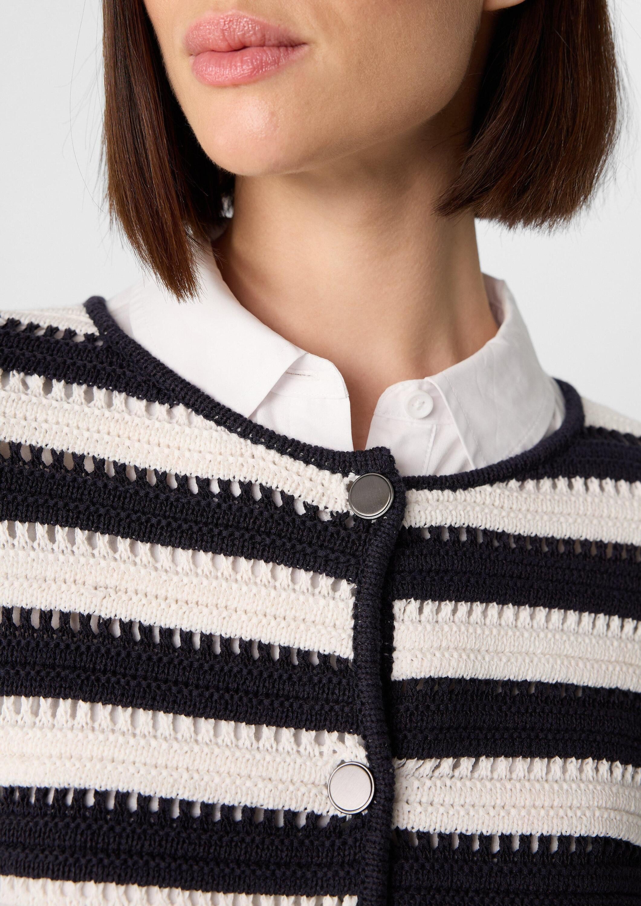 comma Cardigan Strickjacke Kurzer Cardigan mit Strukturmuster und Leistentaschen