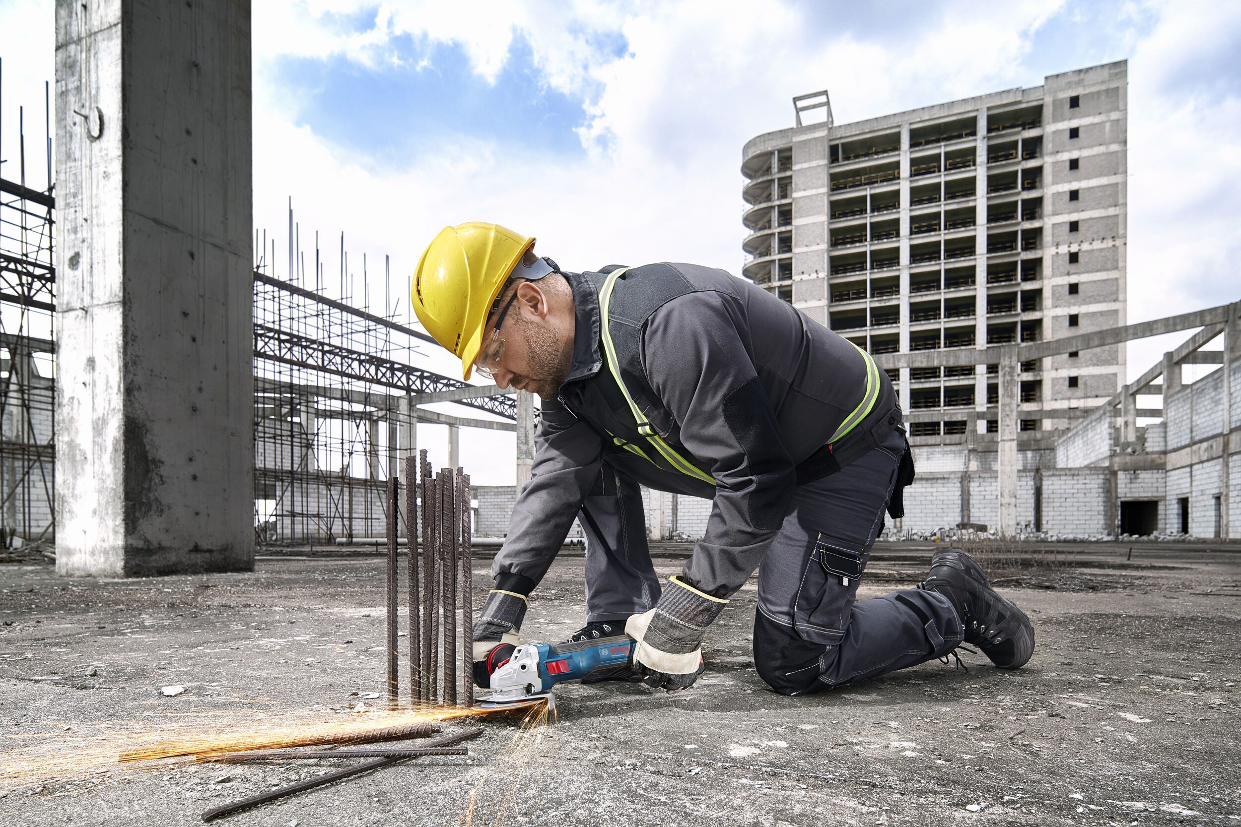 BOSCH Akku-Winkelschleifer GWS 18V-11, max. 9000 U/min, Ohne Akku - in L-BOXX 136 – Bild 5 von 5