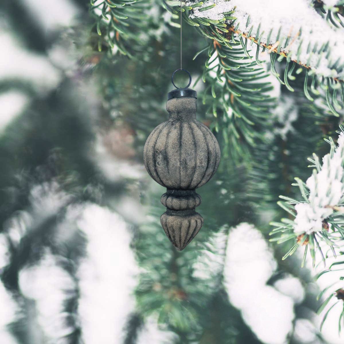 Antikas Weihnachtsfigur Weihnachtskugel Zapfen, grau strukturiert - handgemacht in Indien