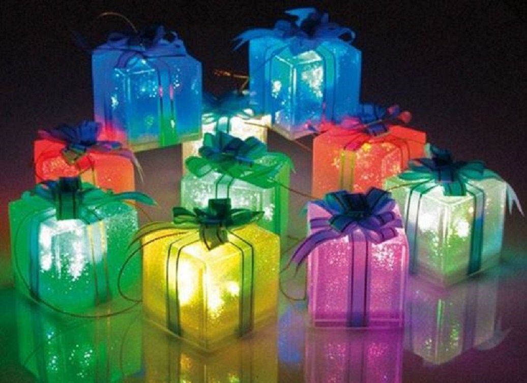 Luna24 simply great ideas... Christbaumschmuck LED Geschenk-Paeckchen 12er-Set rot/blau/weiß Farbwechsel. (12-tlg), Anhänger als Geschenke mit Farbwechsel