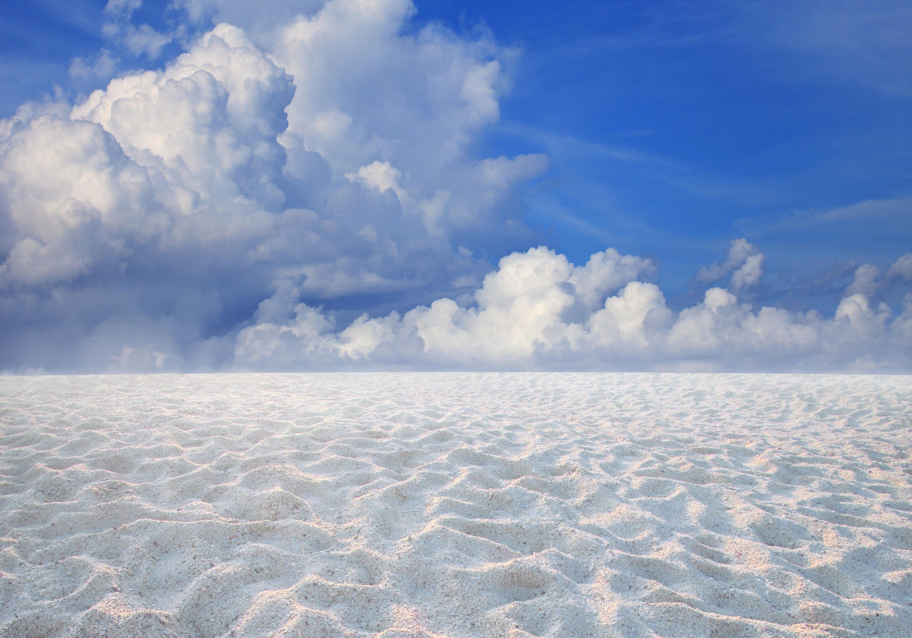Landschaft Vliestapete Sand einem Motivtapete, glatt, matt, blauen mit Himmel, Fototapete Wandtapete, wandmotiv24