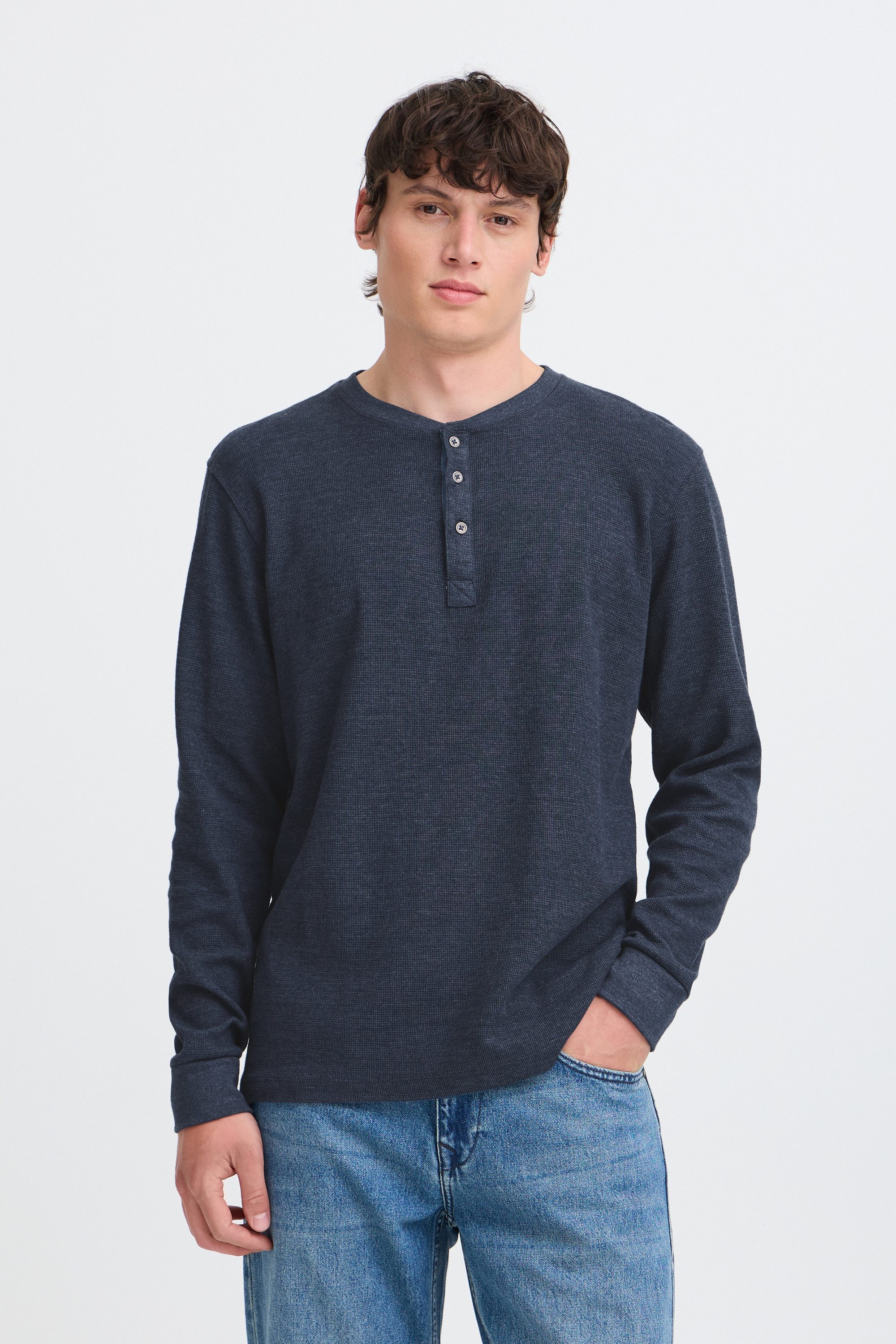 Blend Langarmshirt BHBhnoble Klassisches Langarmshirt mit Rundhalsausschnitt und Knopfleiste