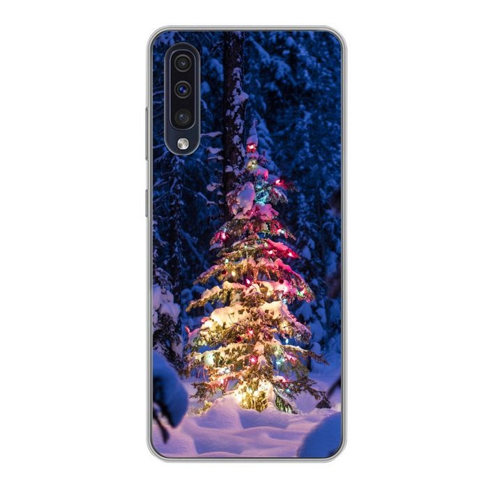MuchoWow Handyhülle Ein Weihnachtsbaum im verschneiten Wald Handyhülle Samsung Galaxy A30s Smartphone-Bumper Print Handy