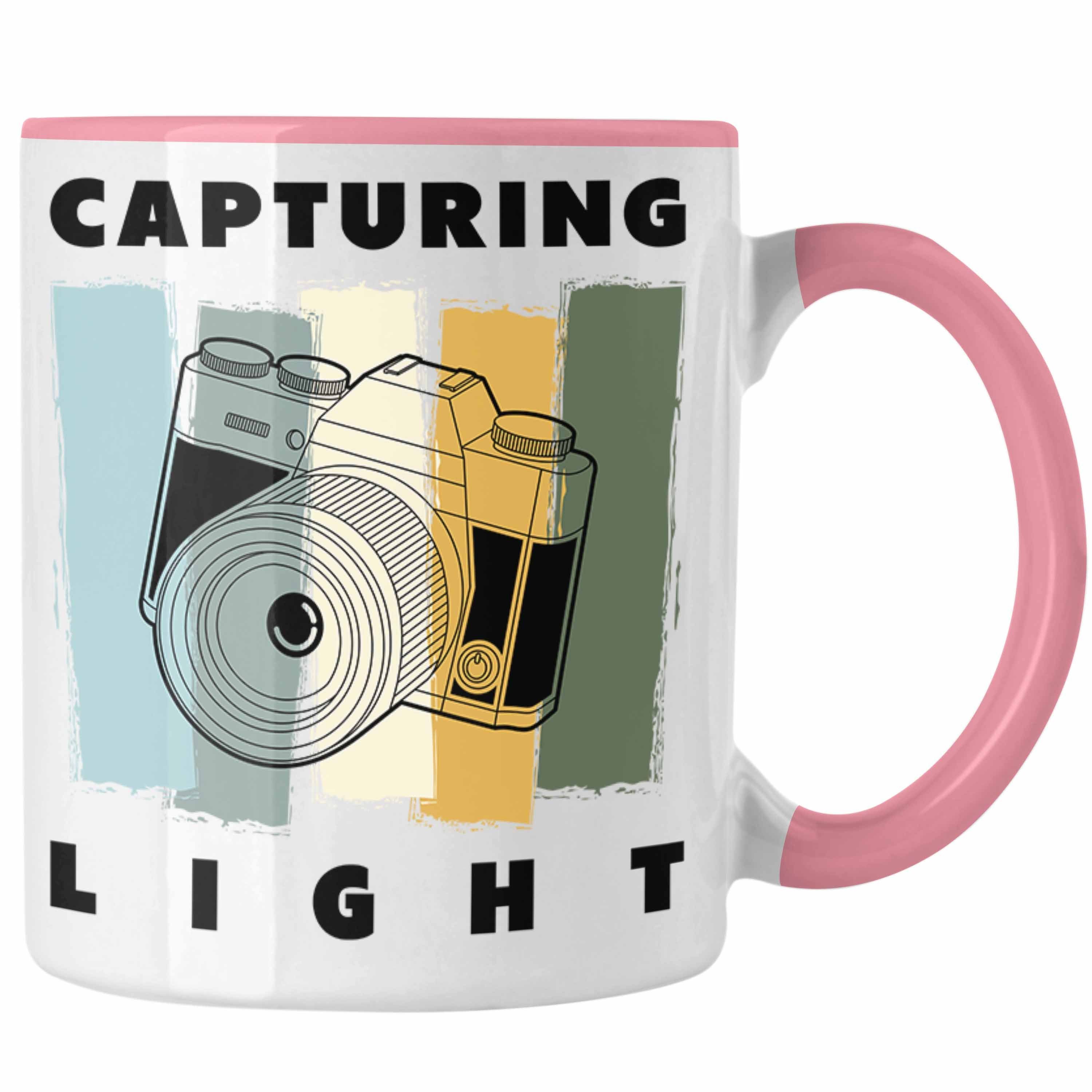 Trendation Tasse Trendation - Fotograf Tasse Zubehör Fotografie Geschenk Fotografieren Kaffeetasse Geschenkideen Lustige Grafik Rosa