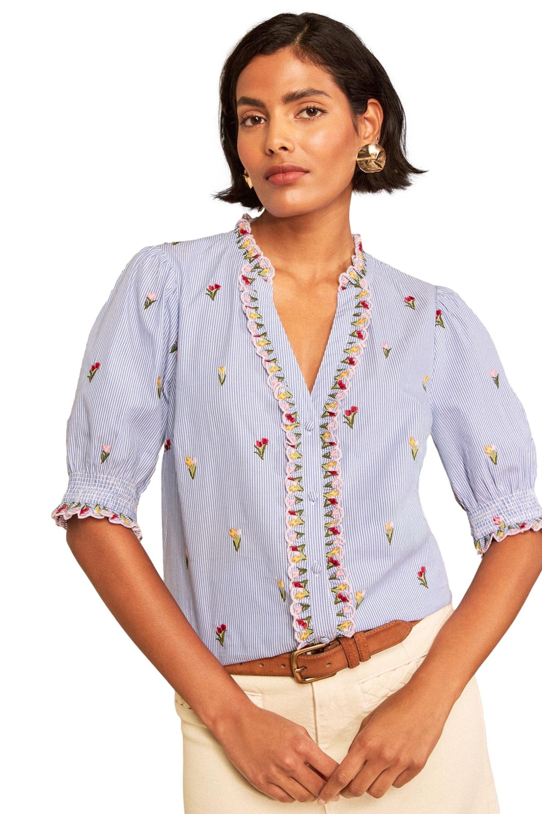 Love & Roses Kurzarmbluse Love & Roses Bluse mit Latz und Stickerei, Regular (1-tlg)