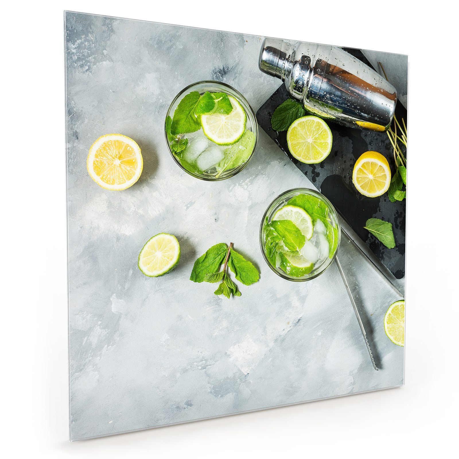 Primedeco Küchenrückwand Küchenrückwand Spritzschutz Glas mit Motiv Limette auf Tisch