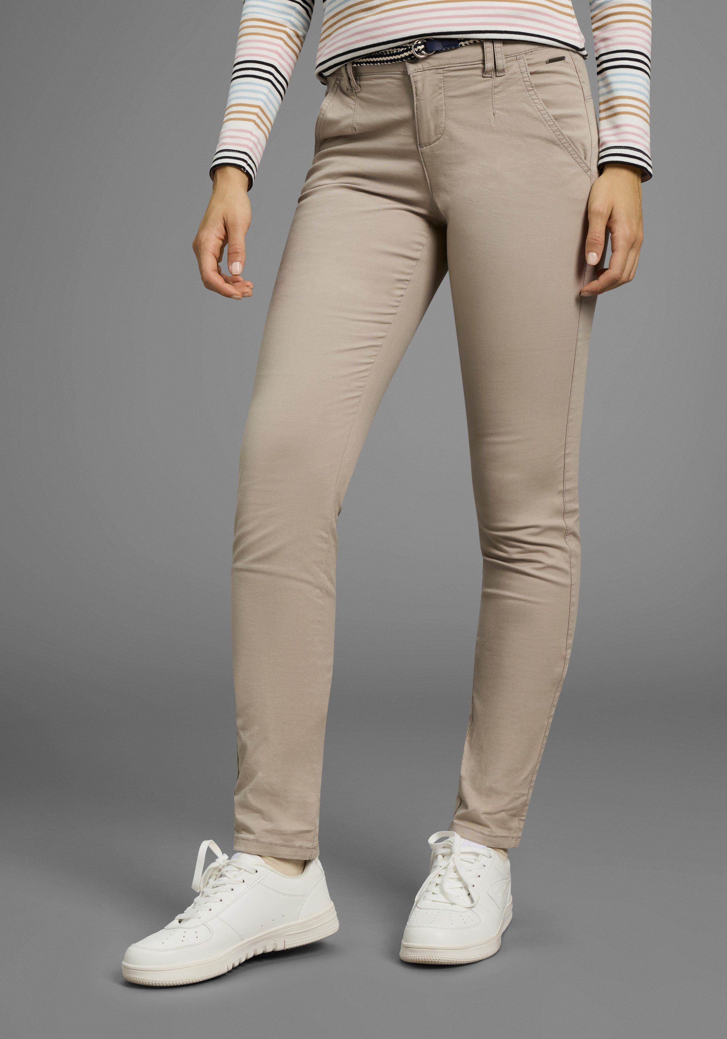 KangaROOS Chinohose (Set, 2-tlg., mit Gürtel) in schmaler Form, mit Kordel günstig online kaufen
