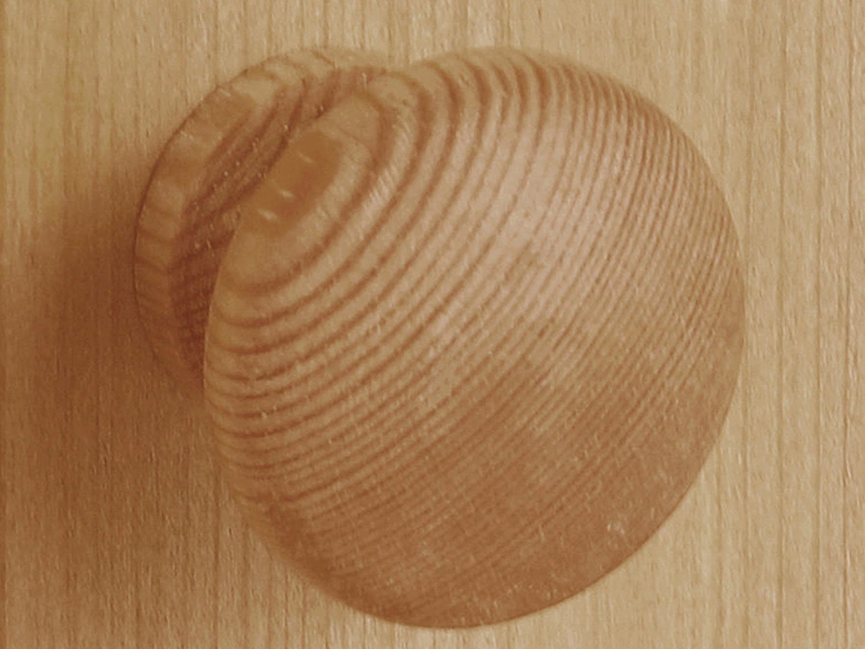 Home affaire Sideboard Mette, Kommode mit gefrästen, kugelförmigen Füßen, Breite 120 cm