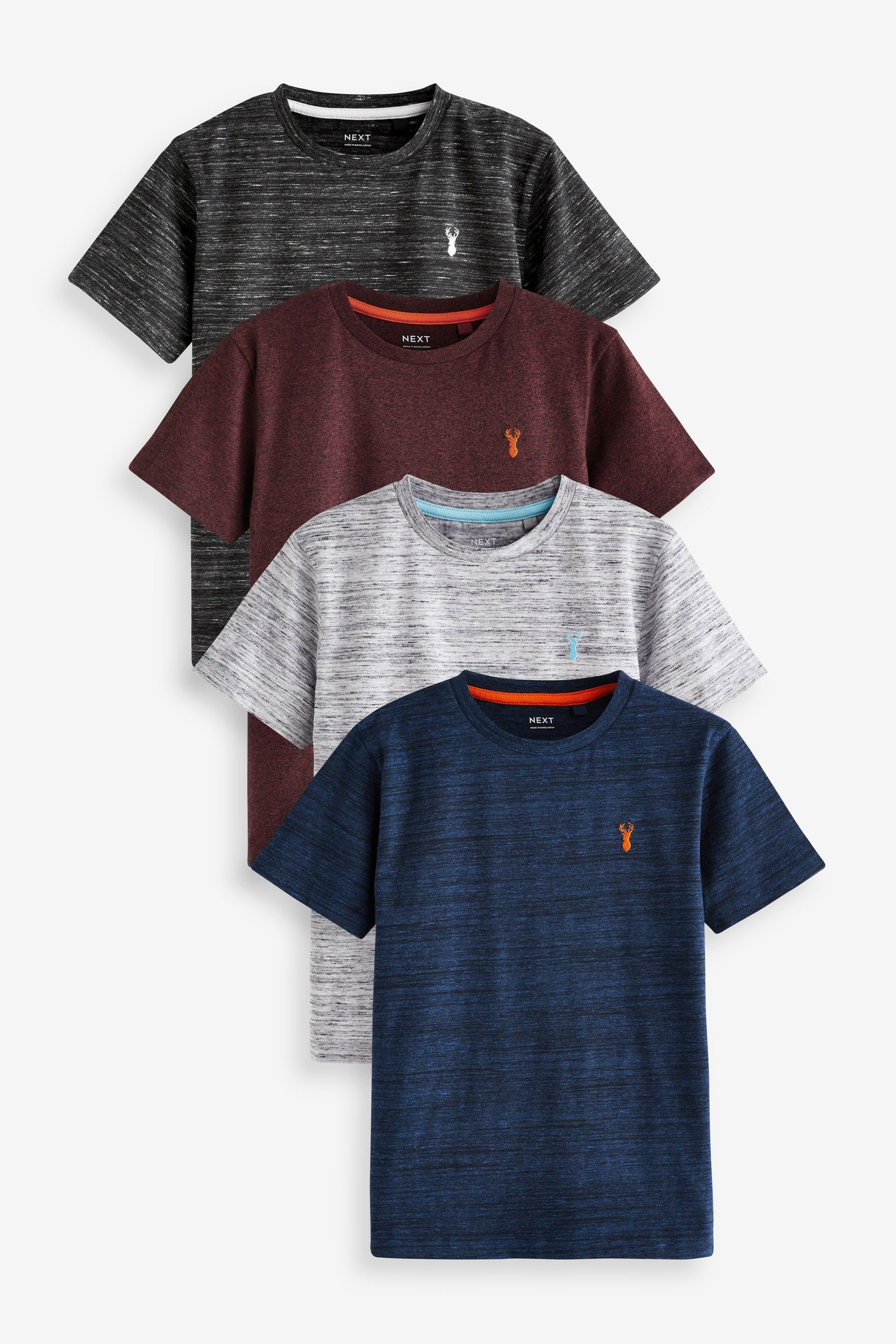 Next T-Shirt 4er-Pack Kurzarm-T-Shirts mit Hirsch-Stickerei (4-tlg) Black/Grey/Berry Red/Navy Blue Textured