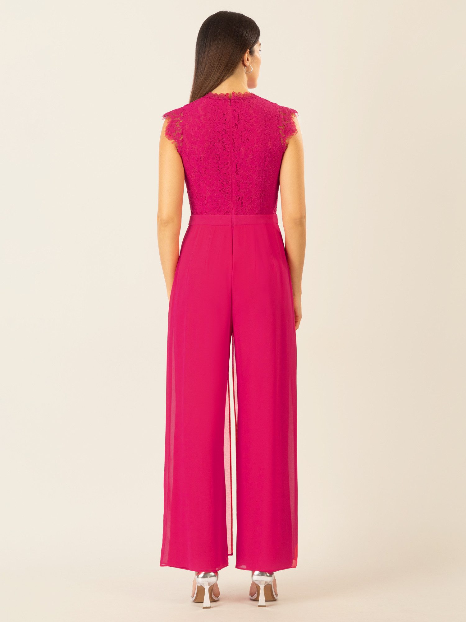 Apart Jumpsuit und aus hochwertigem Material