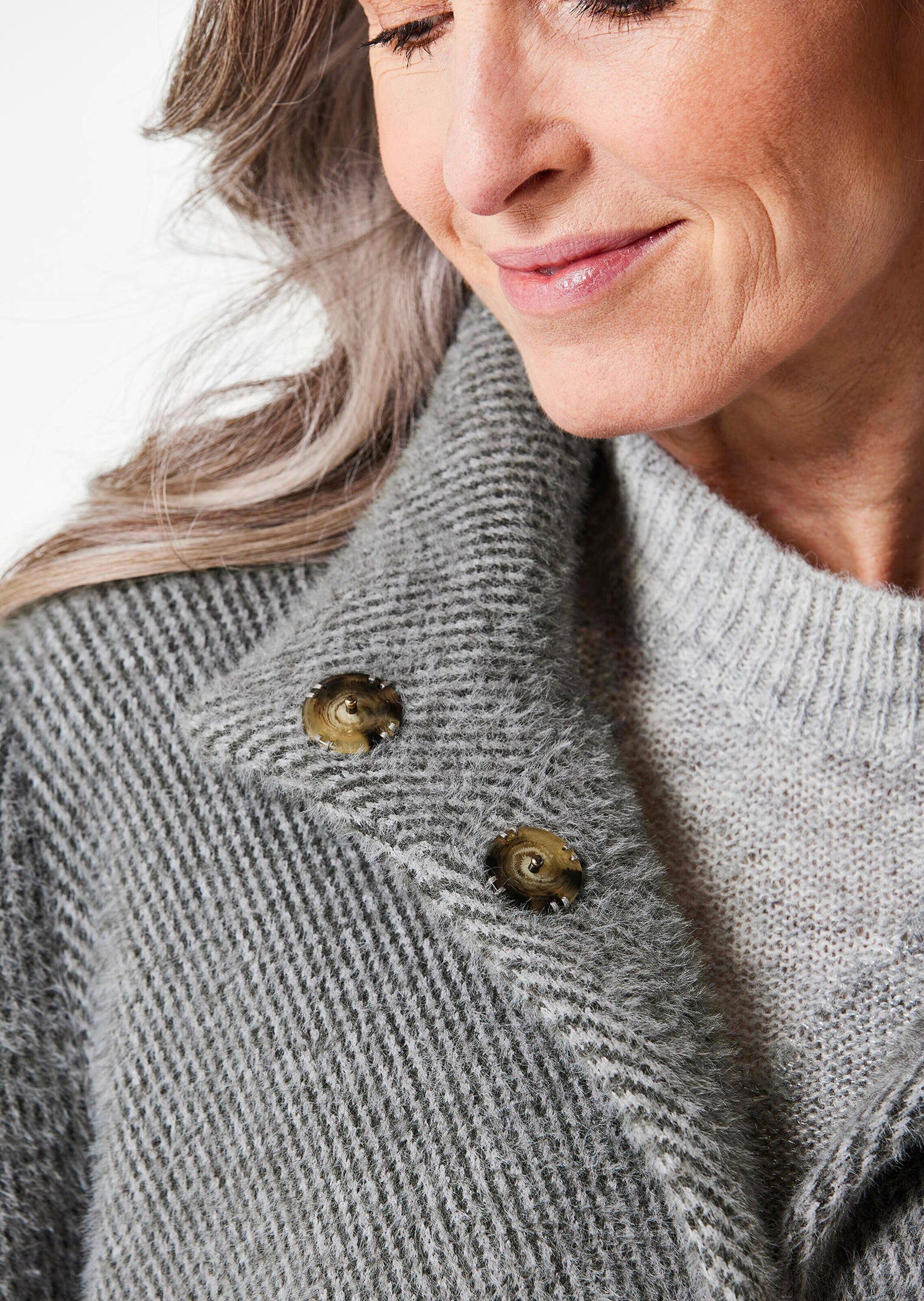 GOLDNER Outdoorjacke Flauschiger Kurzmantel mit Stehkragen Flauschjacke mit aufgesetzten Taschen, Druckknopfleiste und Langarm
