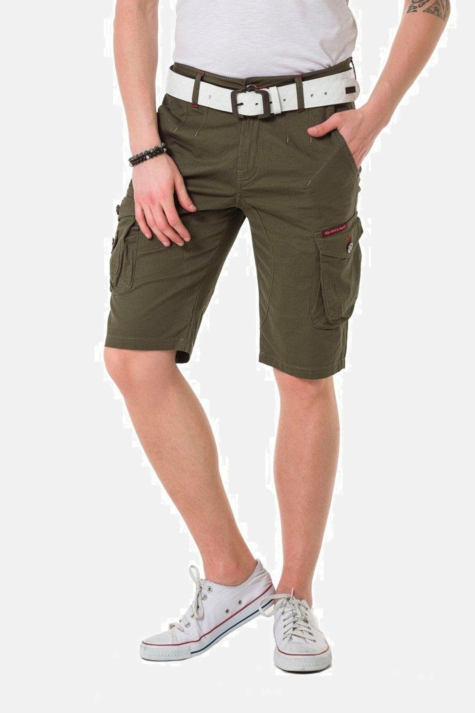 Cipo & Baxx Jeansbermudas Bermuda & Short mit praktischen Beintaschen, CK265