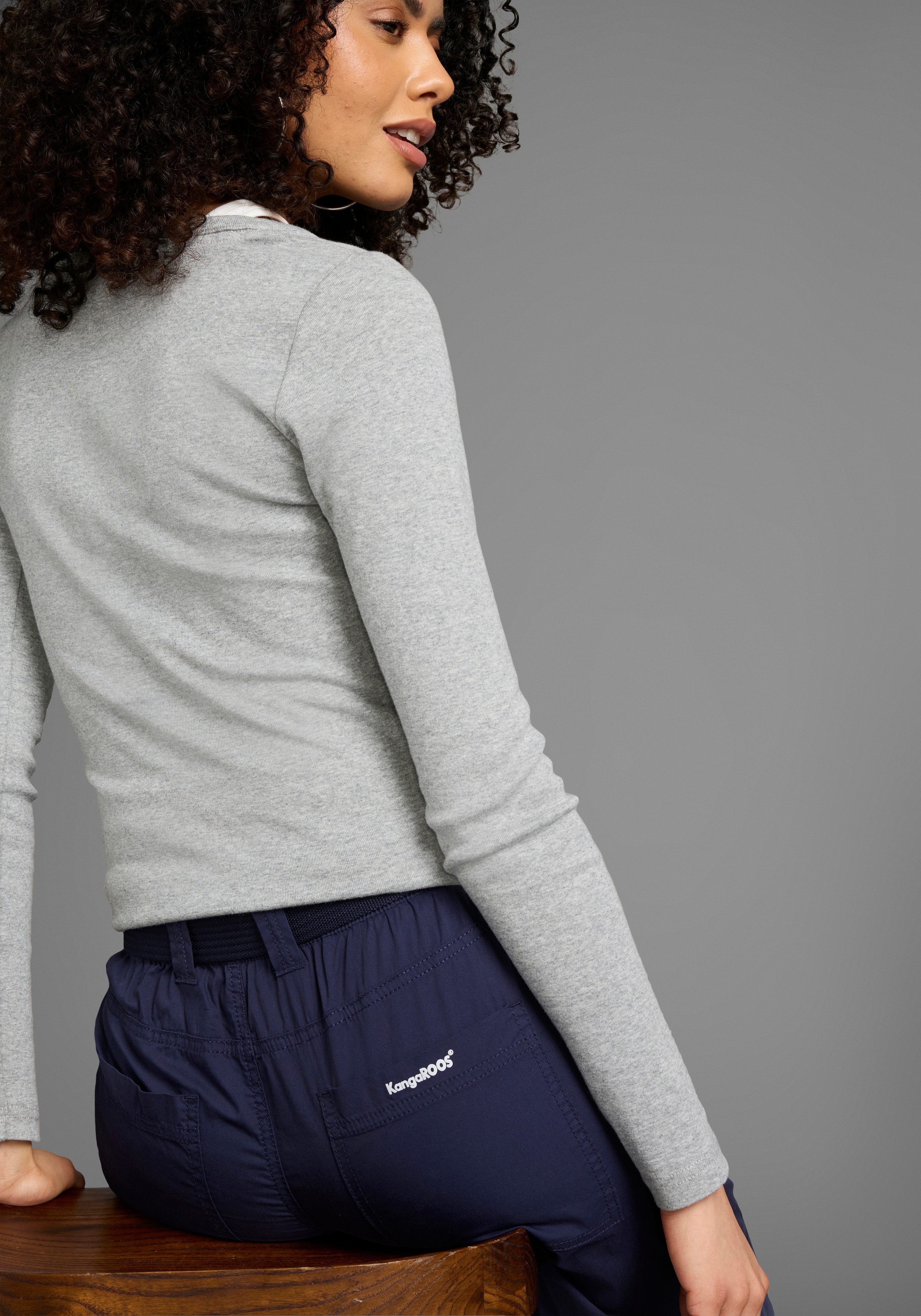 KangaROOS Cargohose (2-tlg., mit abnehmbarem Gürtel) mit besonderem Taschen-Design