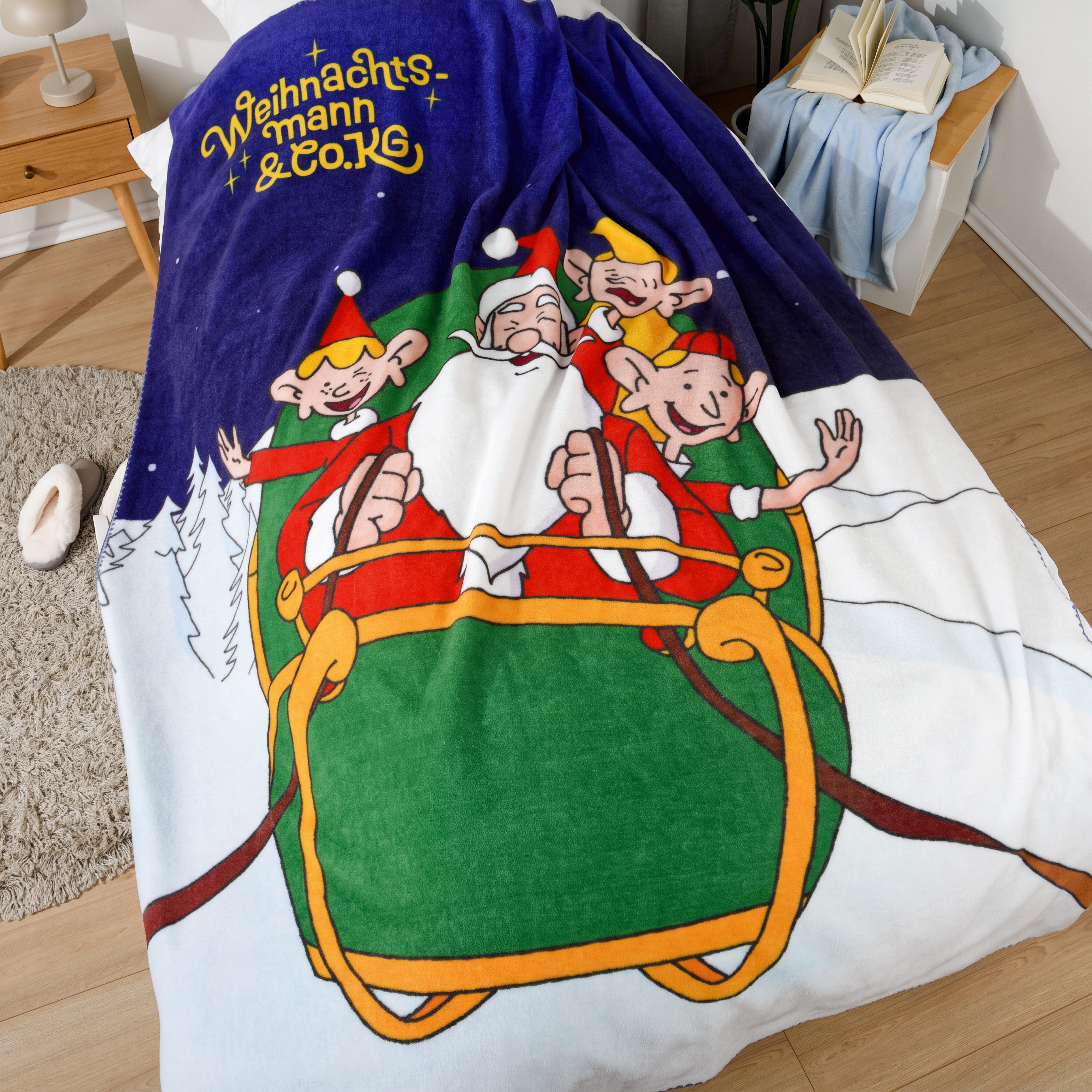Wohndecke Weihnachtsmann & Co.KG S, Perfekt zum Kuscheln – zuhause und unterwegs – Bild 2 von 5