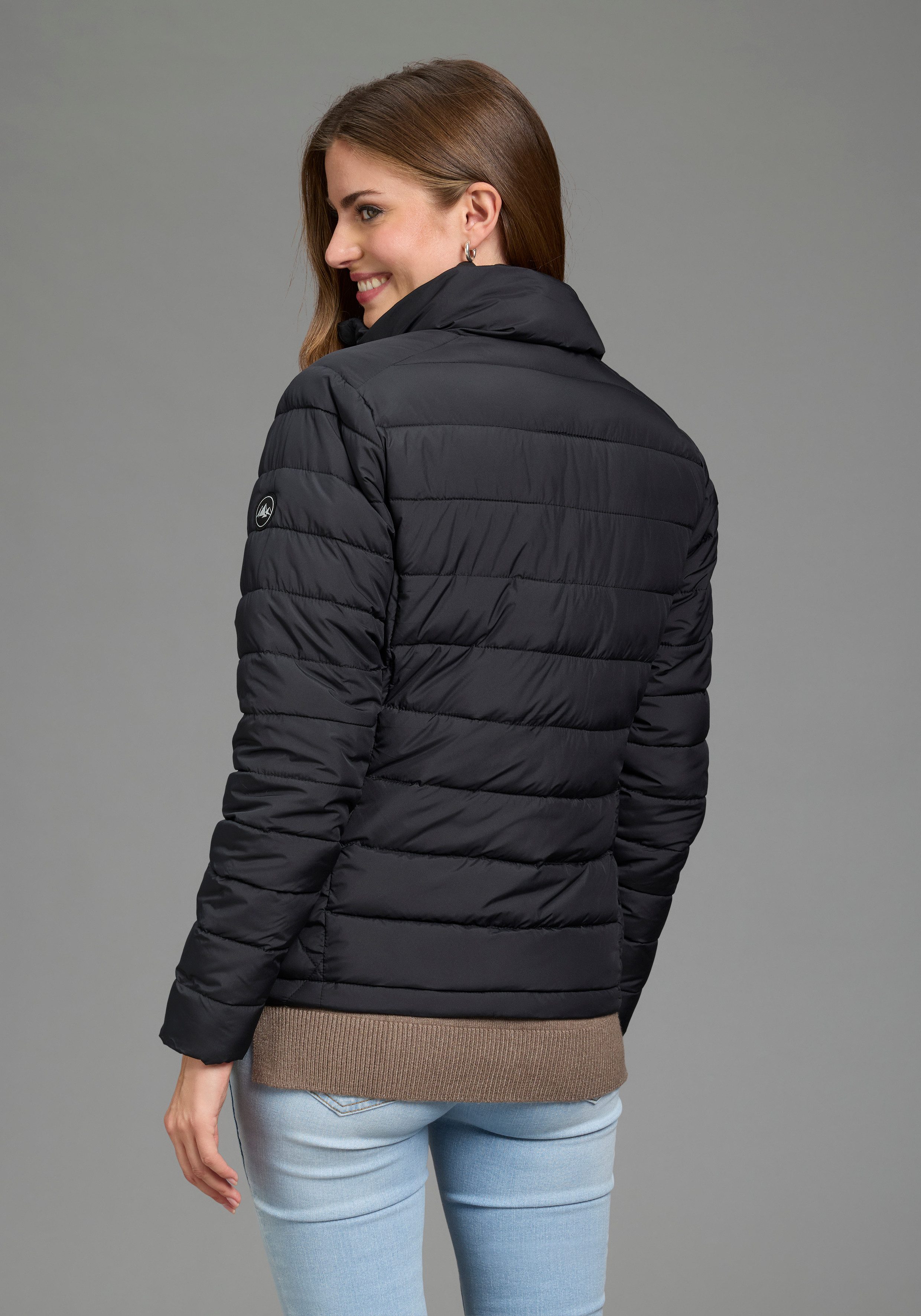 Polarino Steppjacke mit seitlichem Einsatz und Stehkragen leichte Übergangsjacke. € 59,99, (€ 59,99 pro 1 Stk).