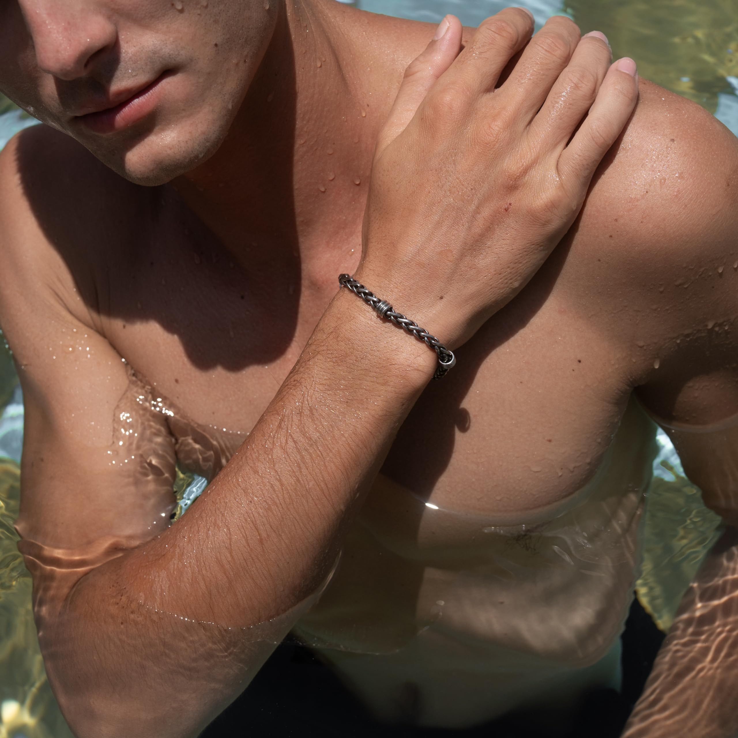 Made by Nami Edelstahlarmband Herren Schwarz mit verhakten Gliedern Metalli günstig online kaufen