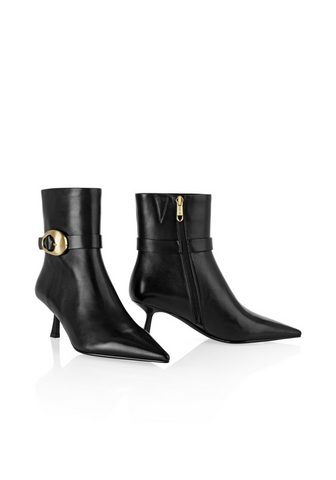  Marc Cain Collections Feminine Rigour ...