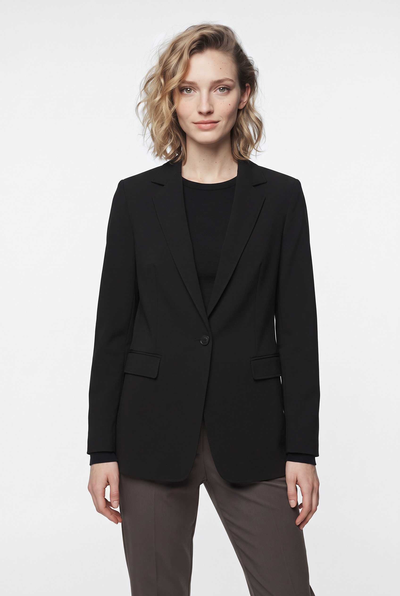 BOSS ORANGE Kurzblazer Jabla Premium Damenmode aus knitterarmem Krepp