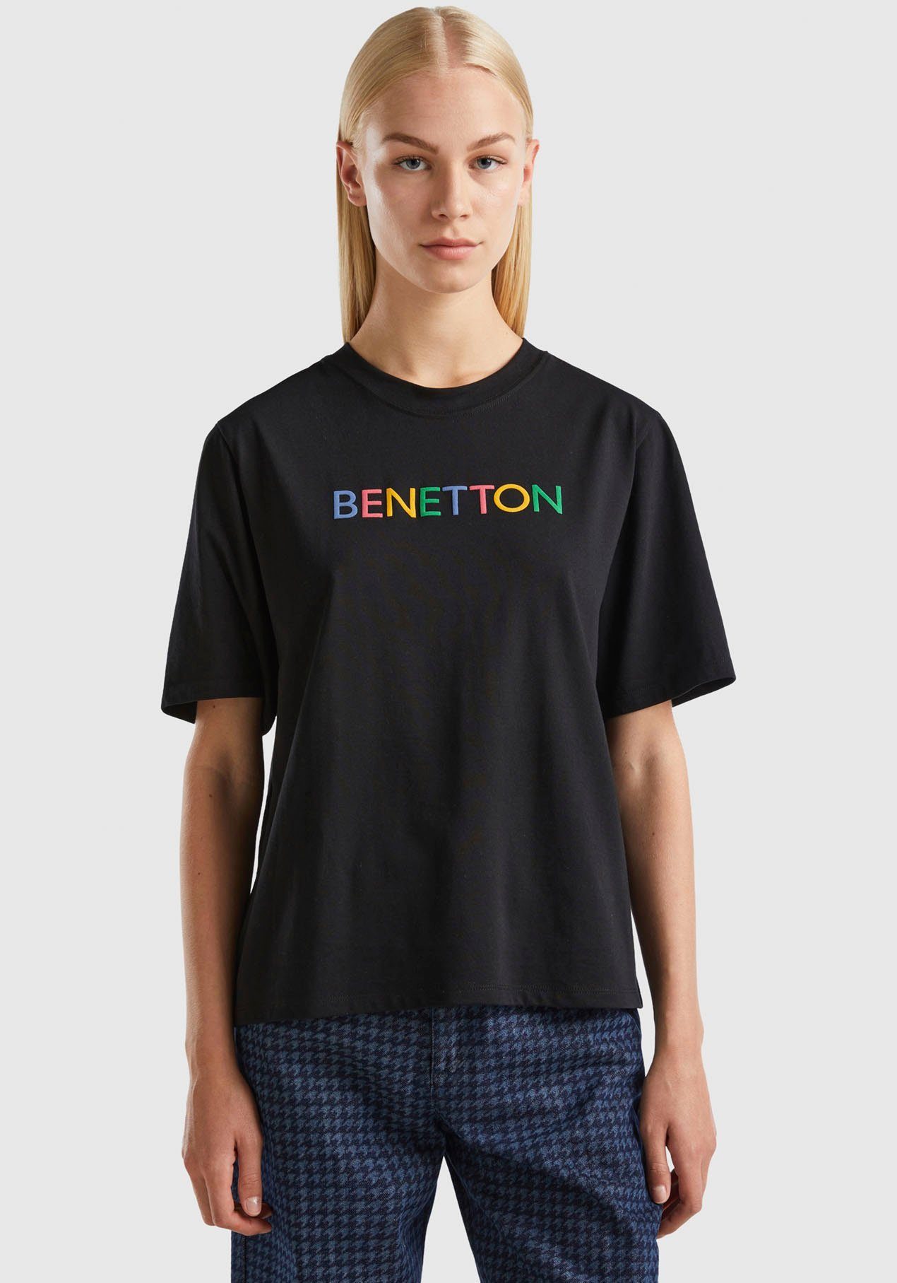 Temperament hoch United Colors of vorne Label-Schriftzug T-Shirt mit Benetton